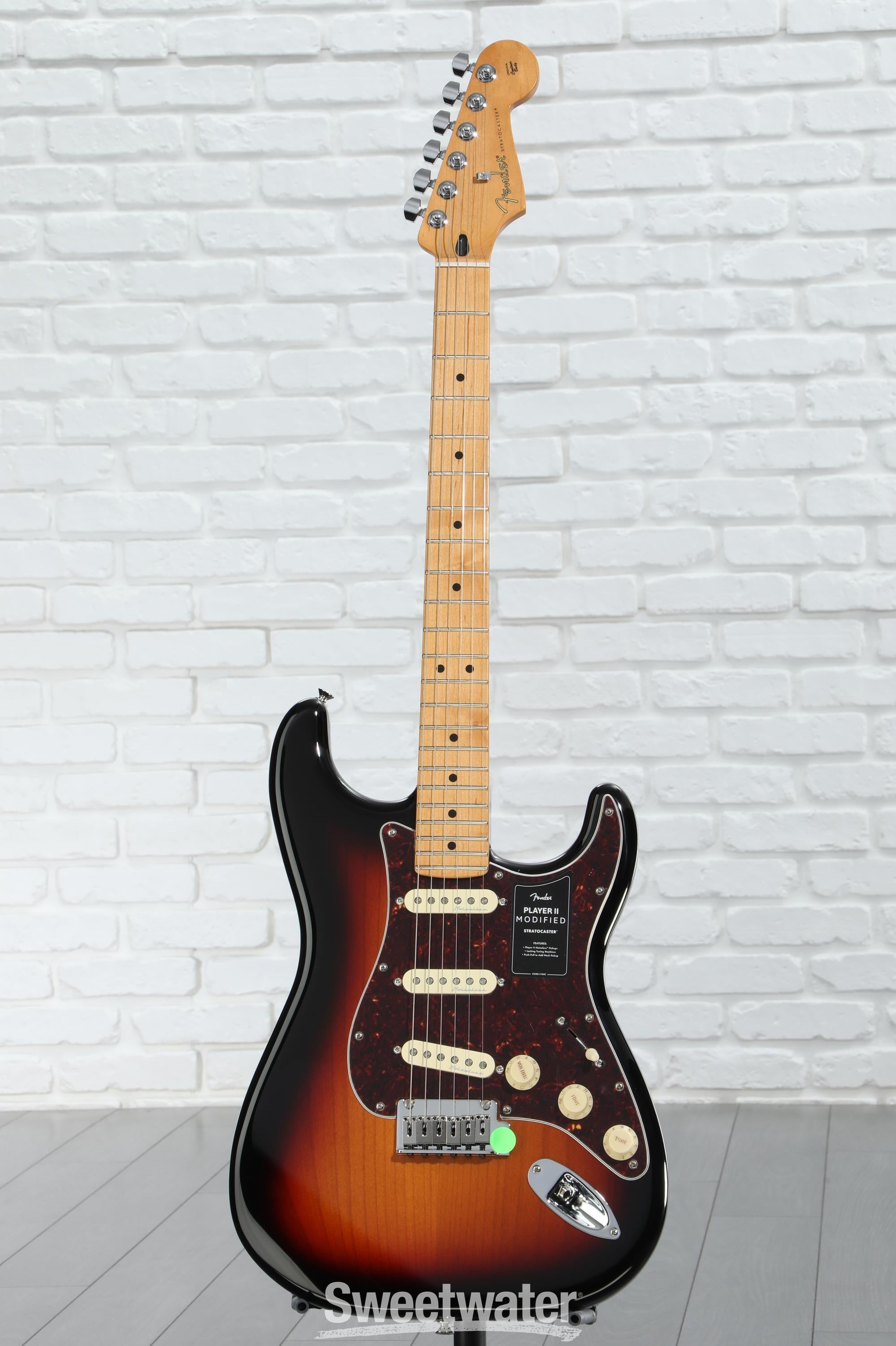 新品未使用 fender player ii stratocaster 3TS Fender Player II Stratocaster Electric Guitar - Sparkle 3