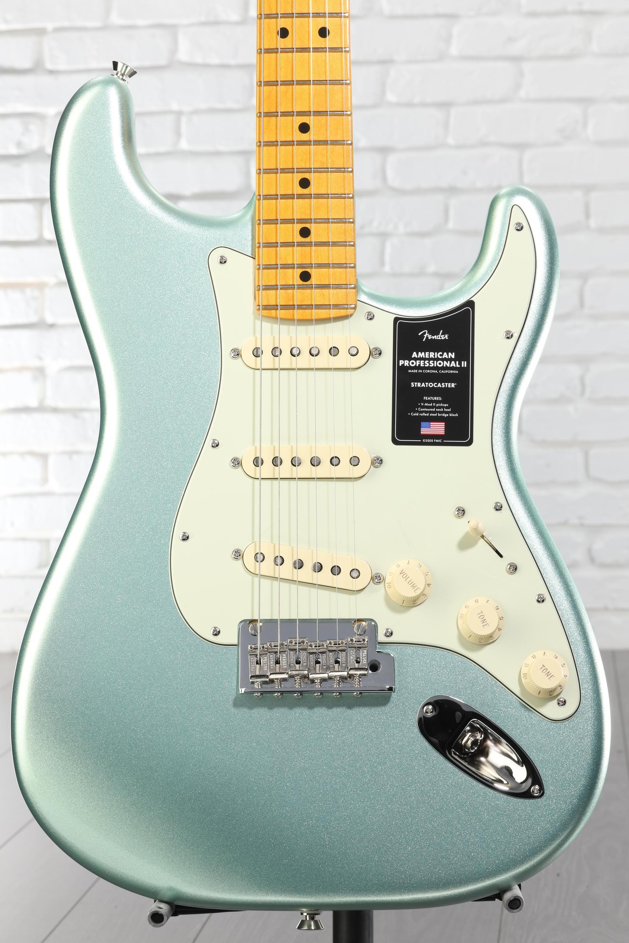 Fender American Professional II Stratocaster - Mystic Surf Green