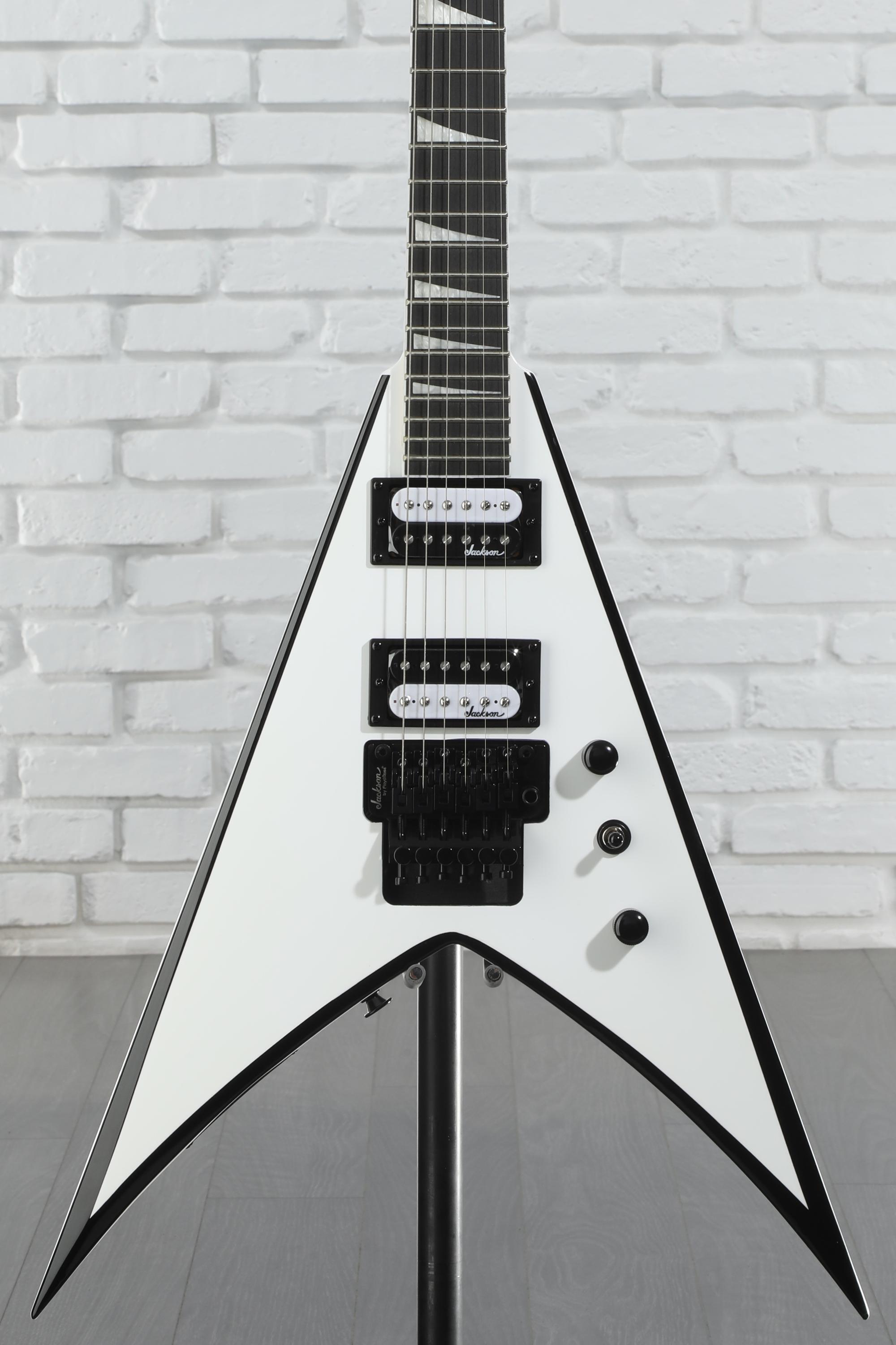 Amazon.com: Jackson JS Series King V JS32 - White with Black