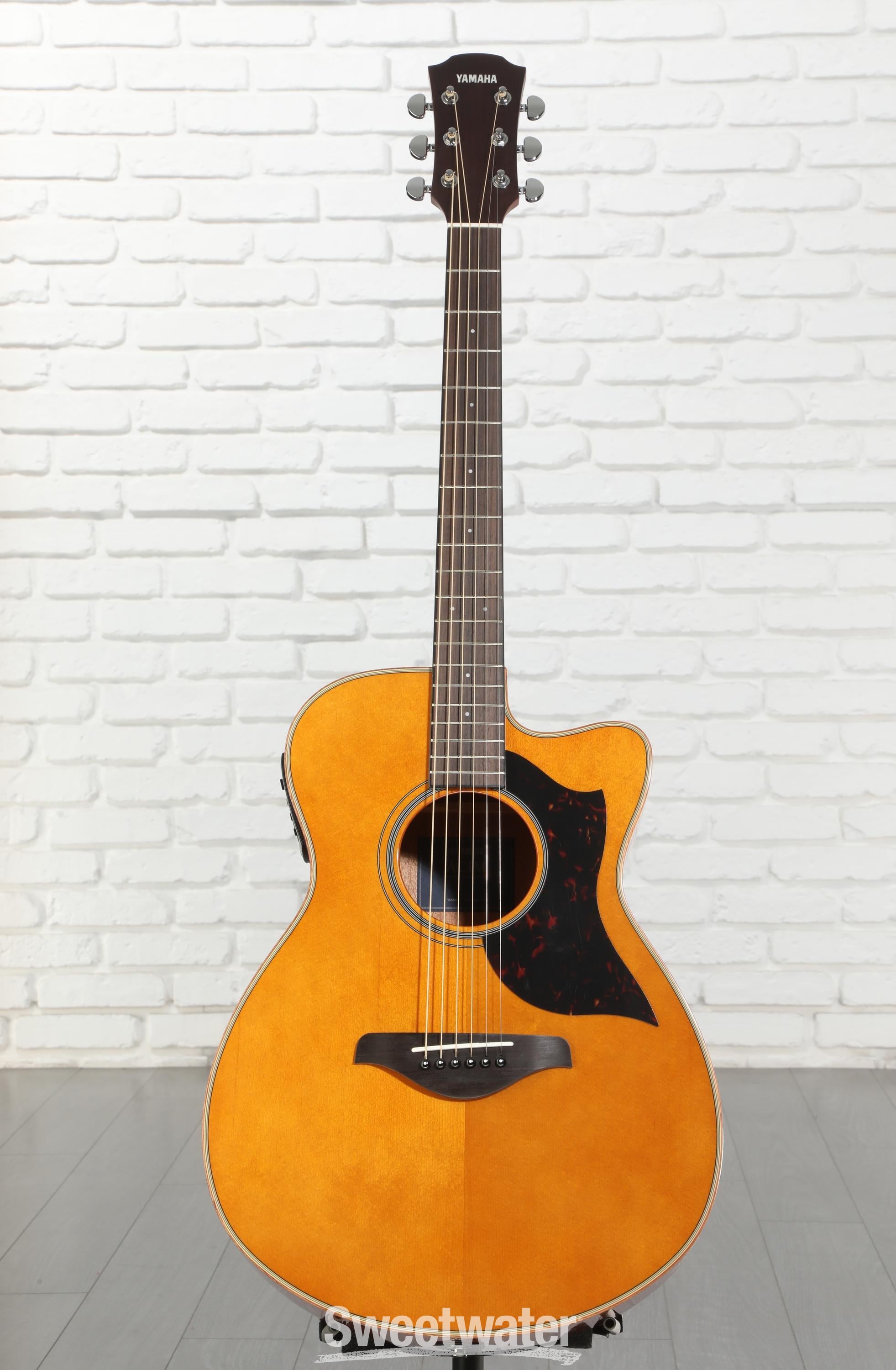 Yamaha AC1M Concert Cutaway Acoustic-electric Guitar - Vintage