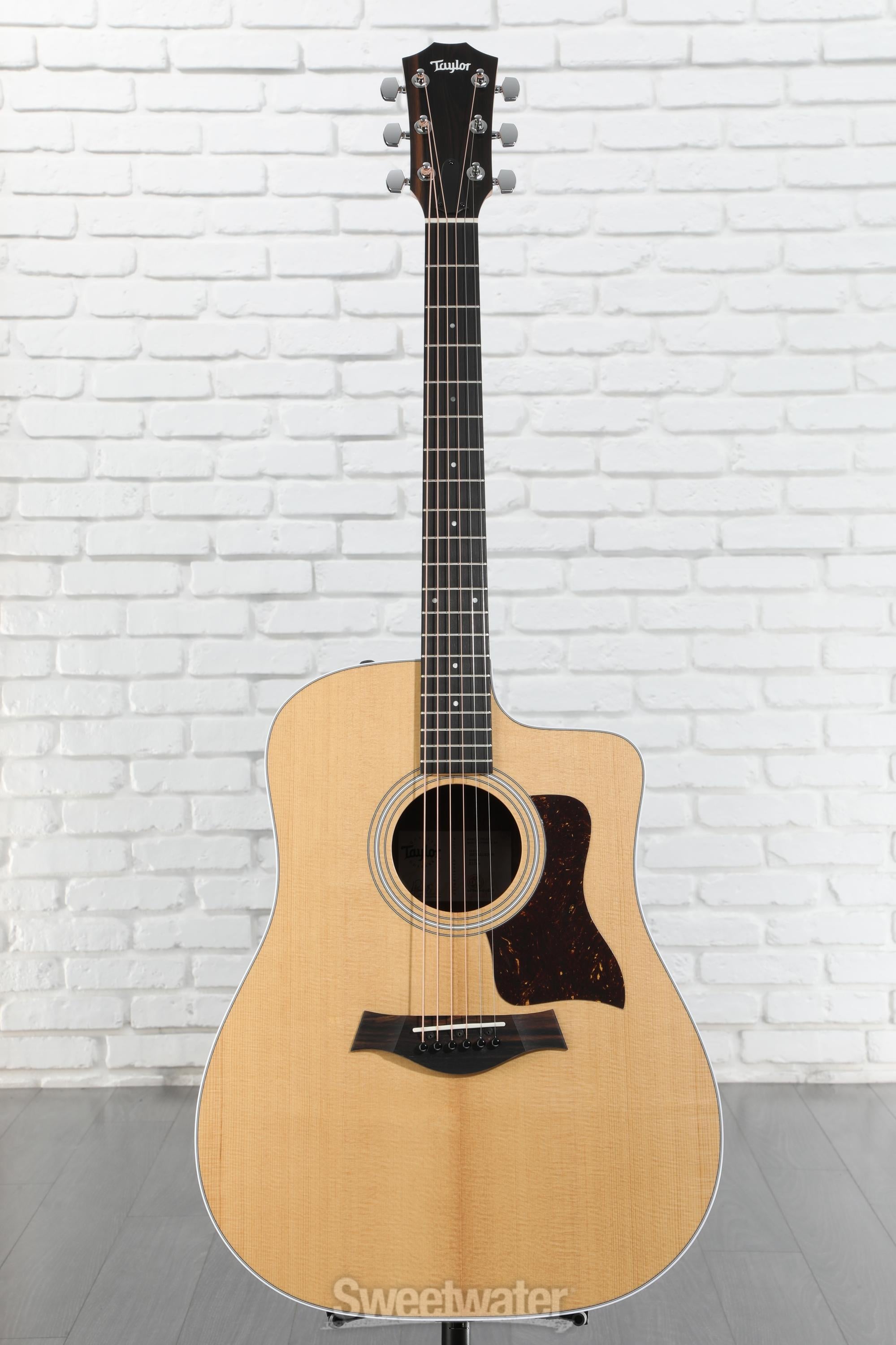 Taylor 210ce Dreadnought Acoustic-electric Guitar - Natural