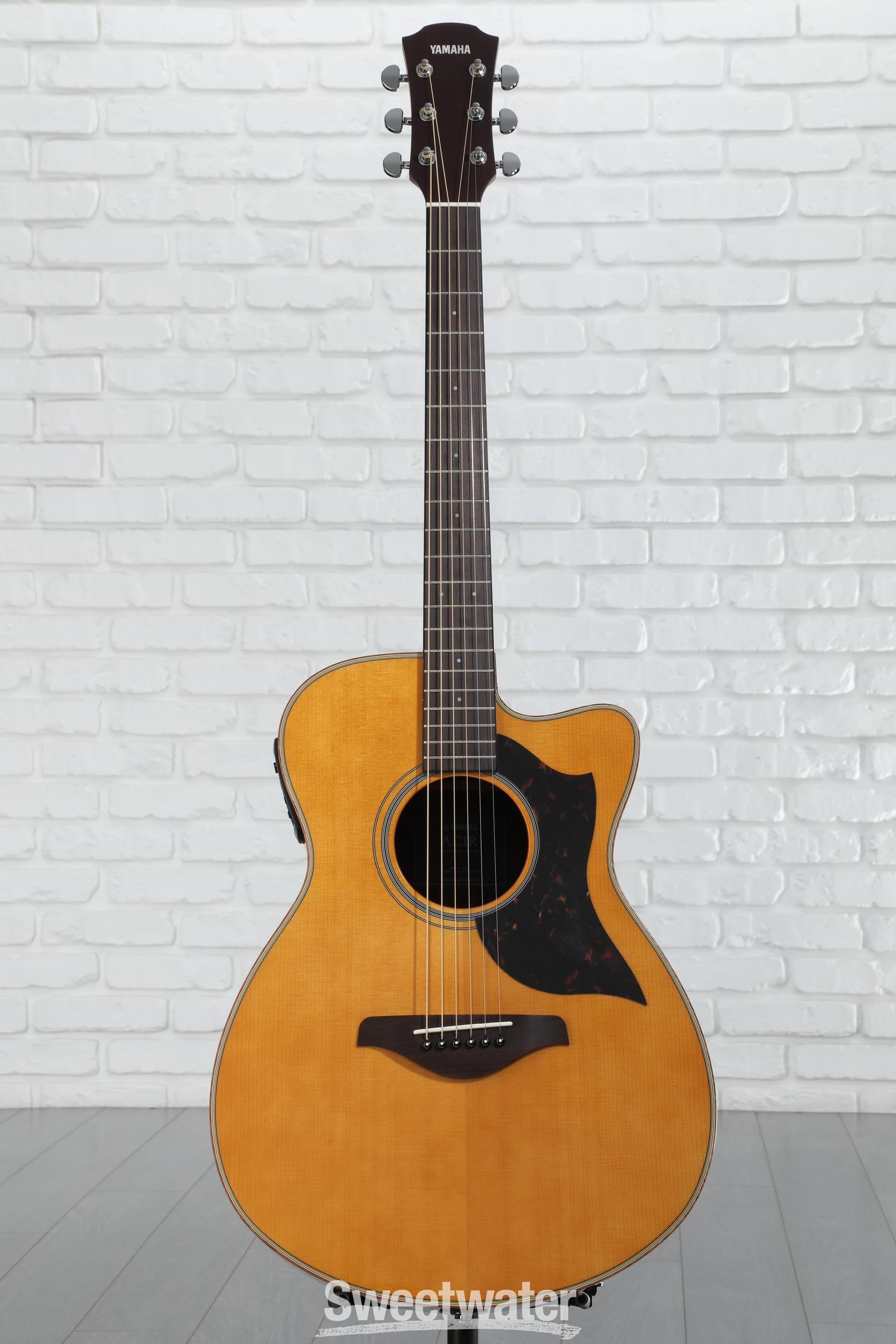 Yamaha AC1R Concert Cutaway Acoustic-electric Guitar