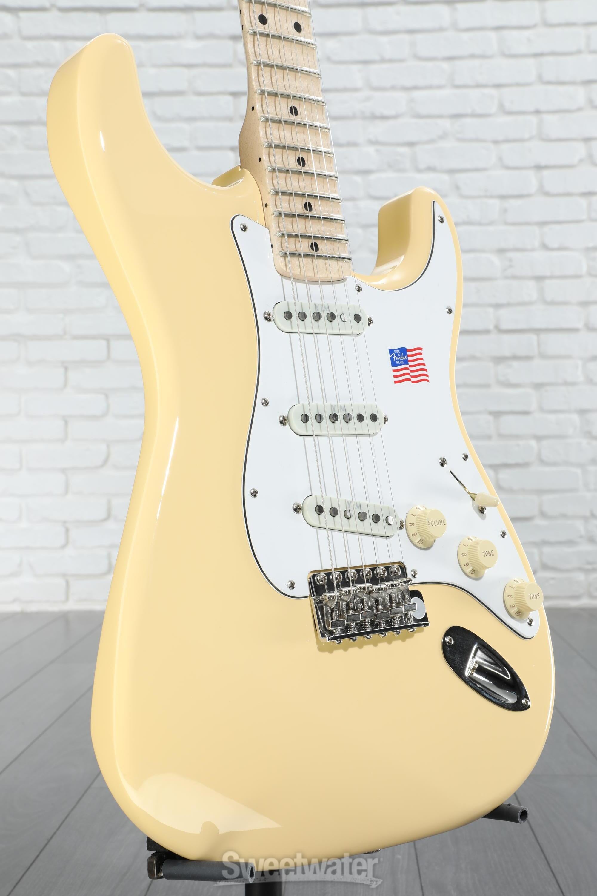 Fender Yngwie Malmsteen Stratocaster Electric Guitar