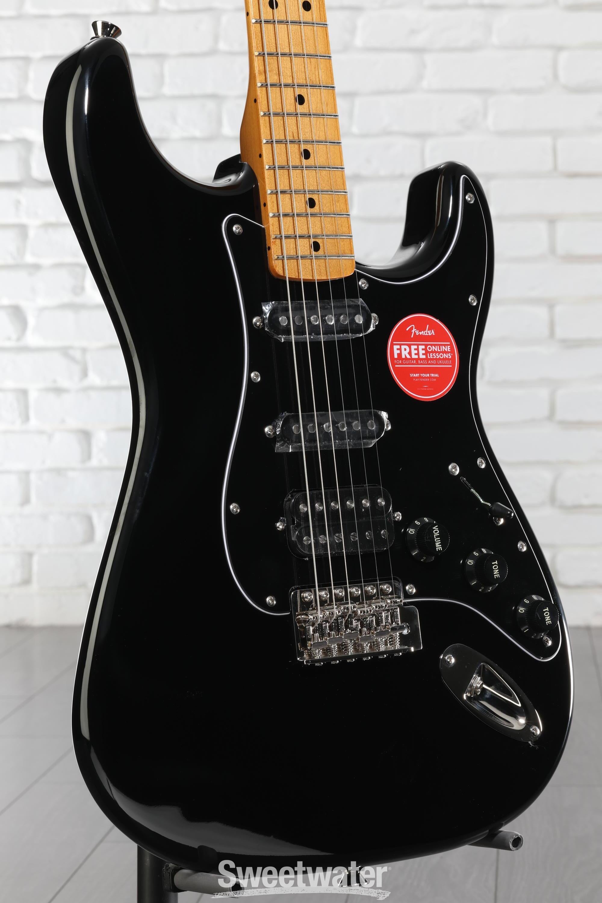 Squier Classic Vibe '70s Stratocaster HSS - Black with Maple