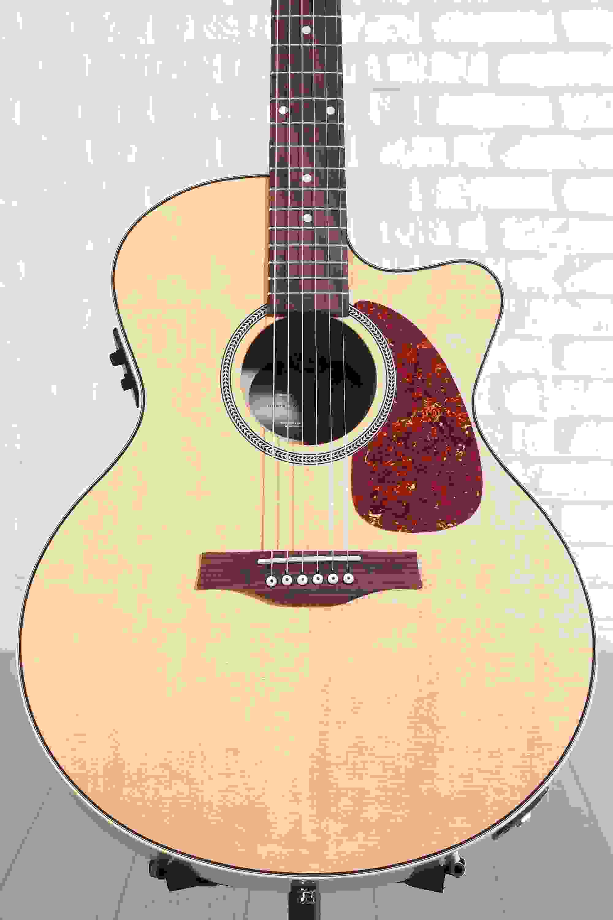 Seagull Guitars Performer Cutaway Mini-Jumbo Flame Maple Acoustic-electric Guitar - Natural