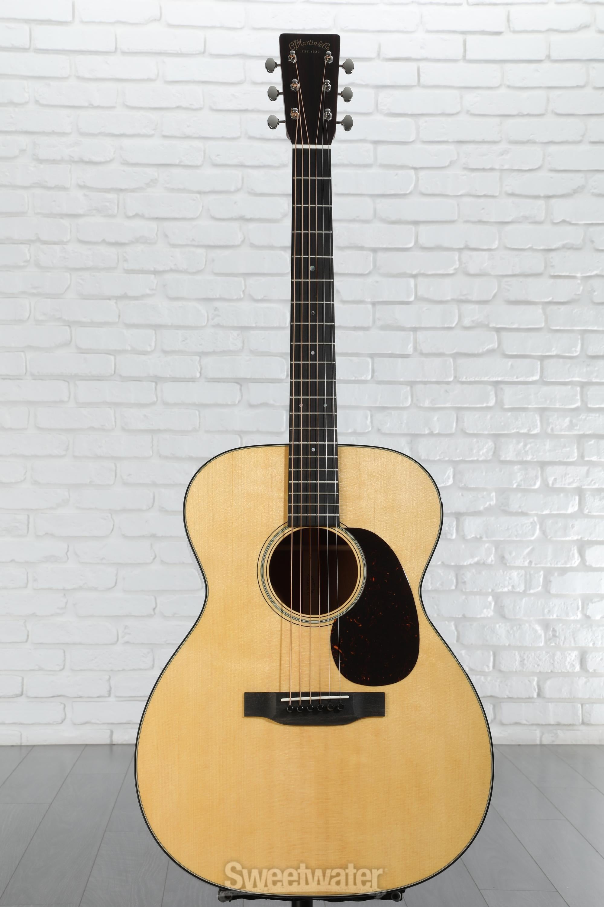 Martin Standard Series 000-18 Auditorium Acoustic Guitar