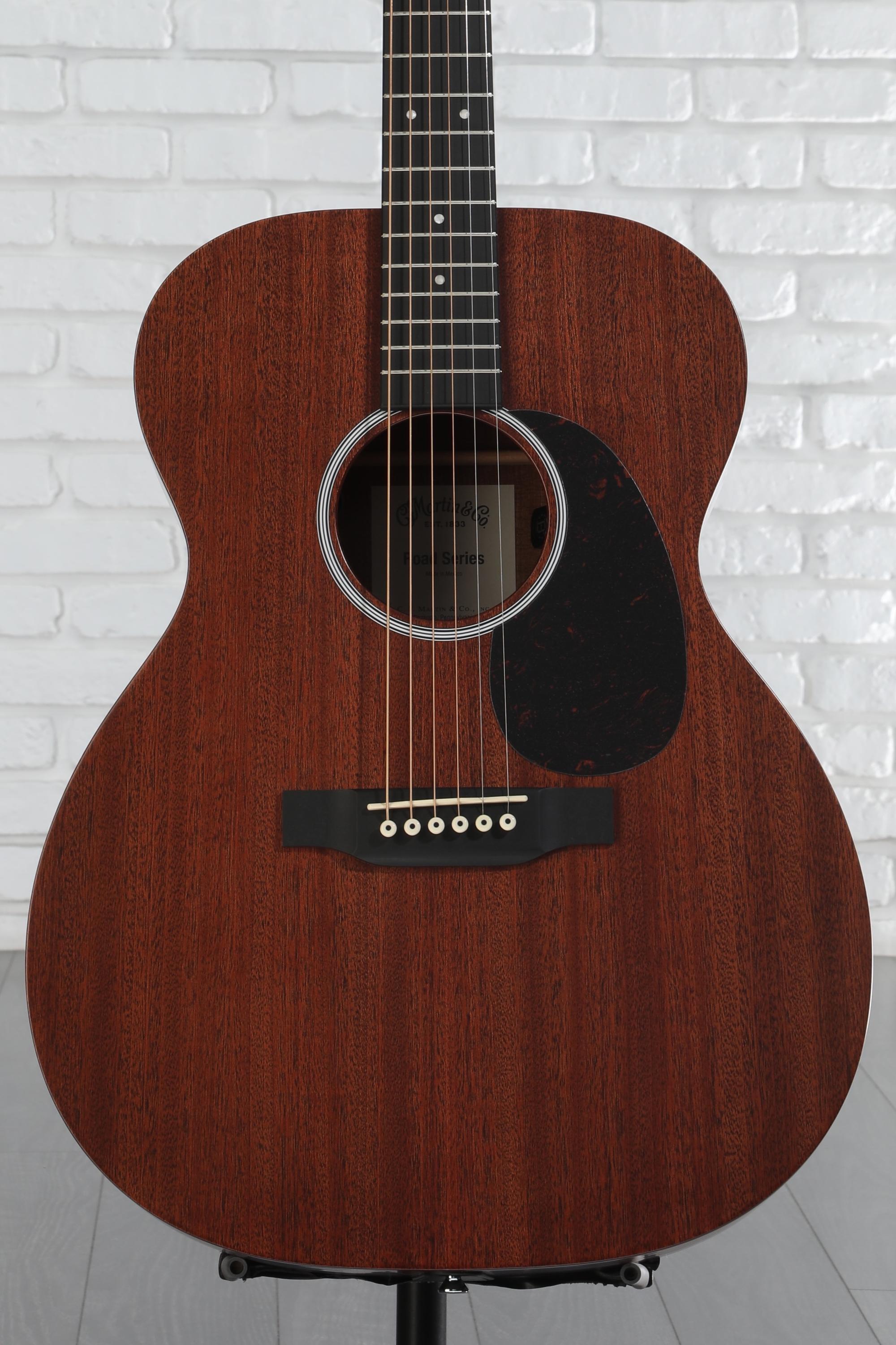 ギター Martin & Co. Road Series 000-10E Amazon.com: Martin Guitar Road Series 000-10E Acoustic
