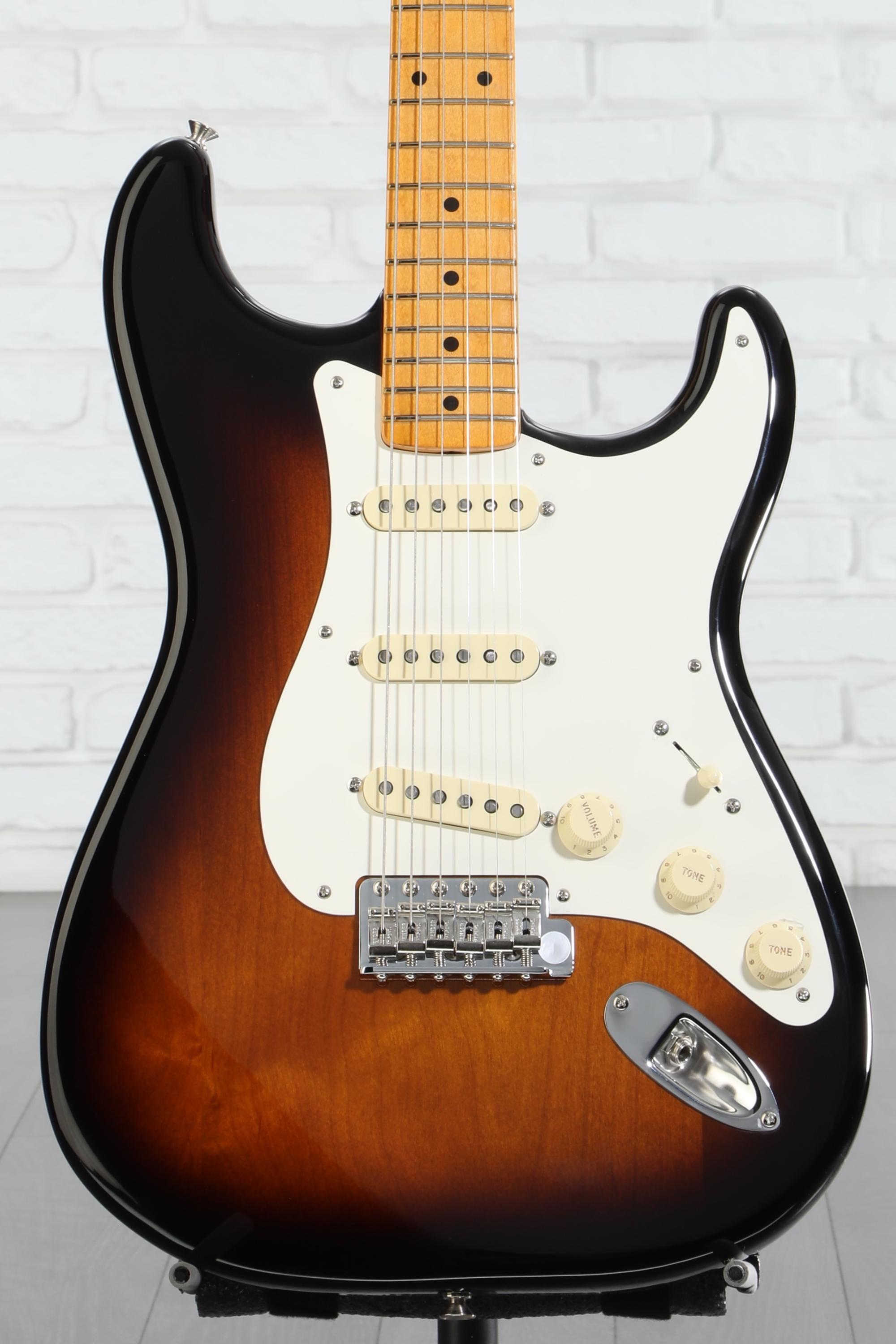 ギター Fender 57 stratocaster American Vintage Fender American Vintage II 1957 Stratocaster Electric Guitar