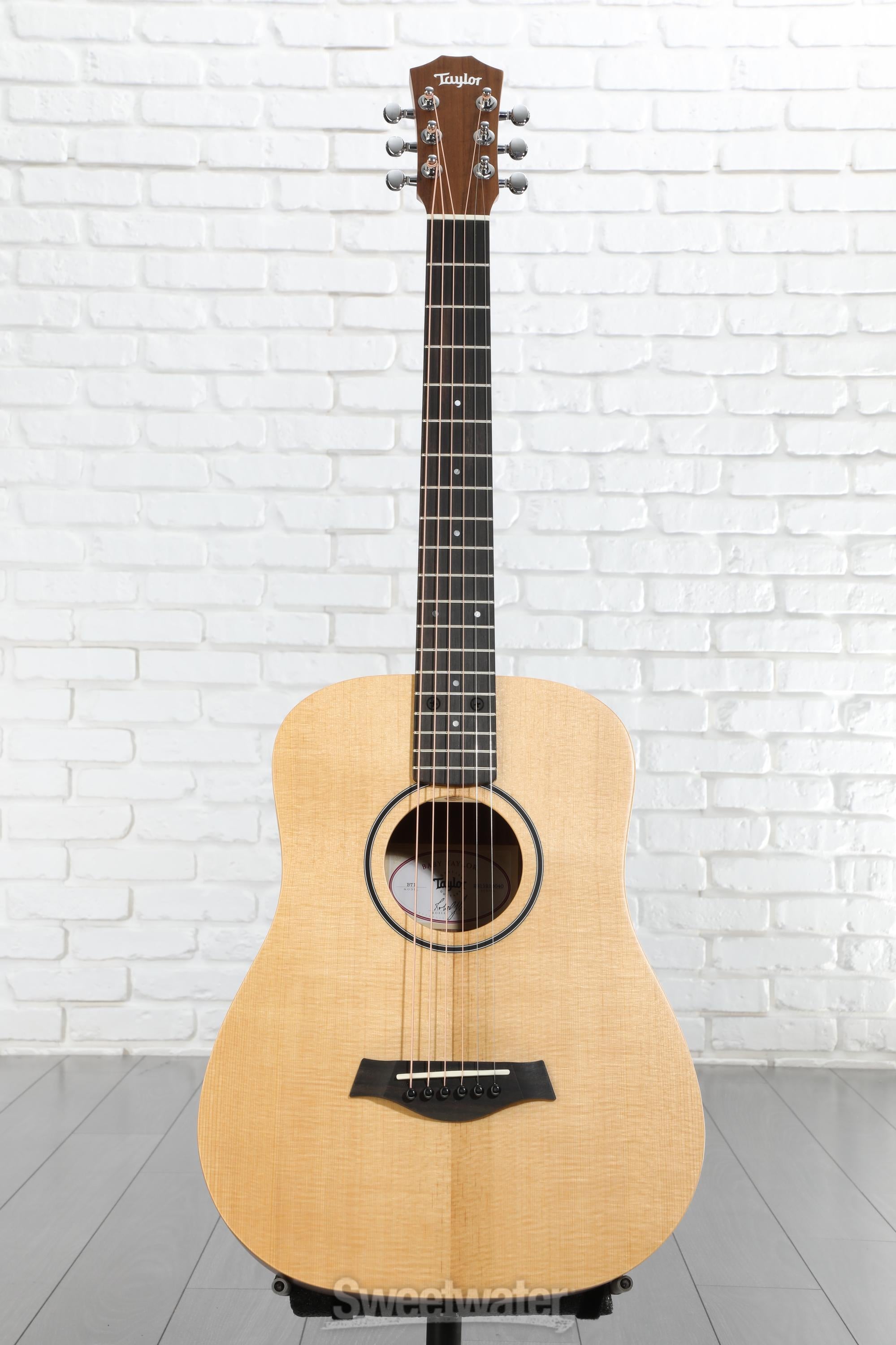 Taylor Baby Taylor BT1 Walnut Acoustic Guitar - Natural Sitka