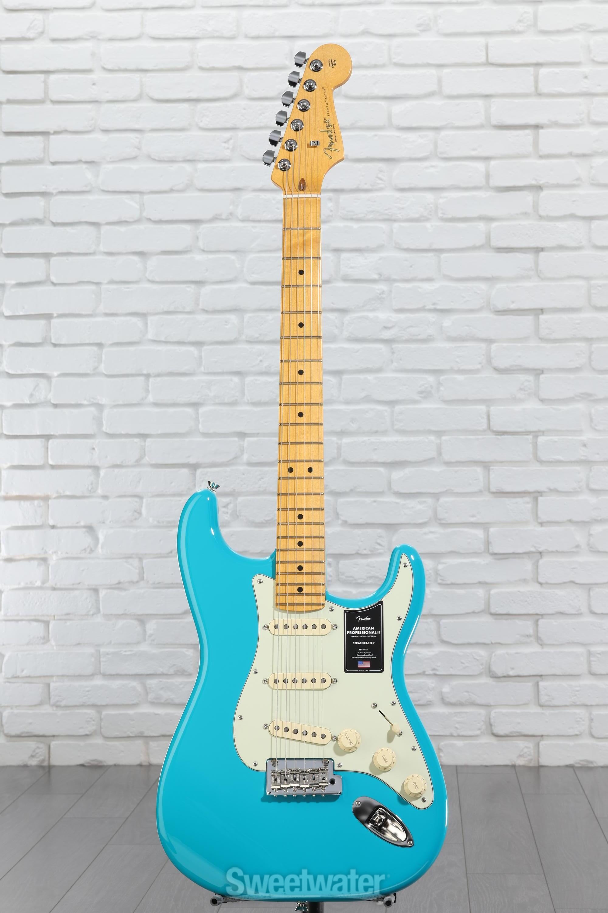Fender American Professional II Stratocaster - Miami Blue