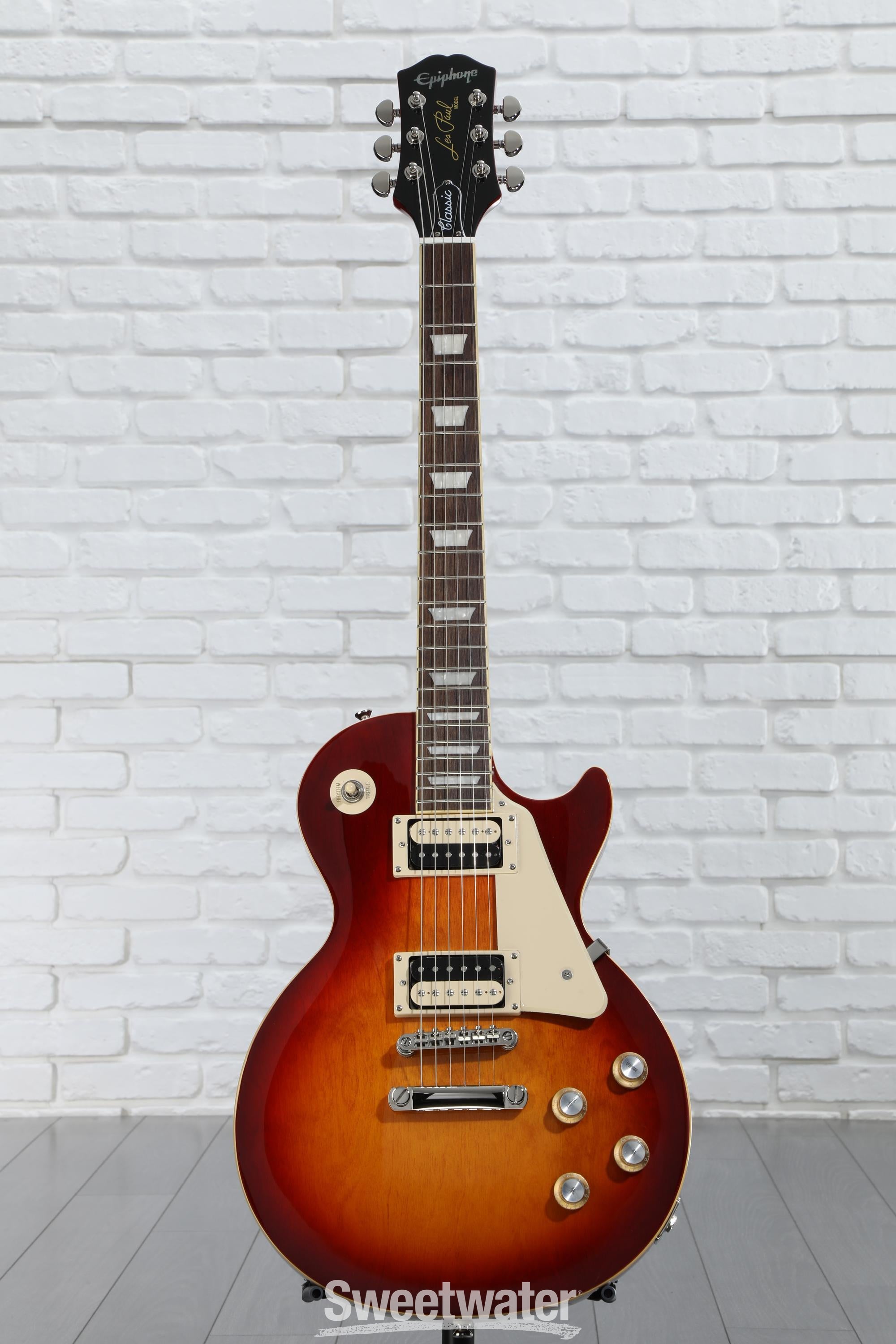 Epiphone Les Paul custom HS チェリーサンバースト Epiphone The Iconic Les Paul in Formal Attire – Gibson