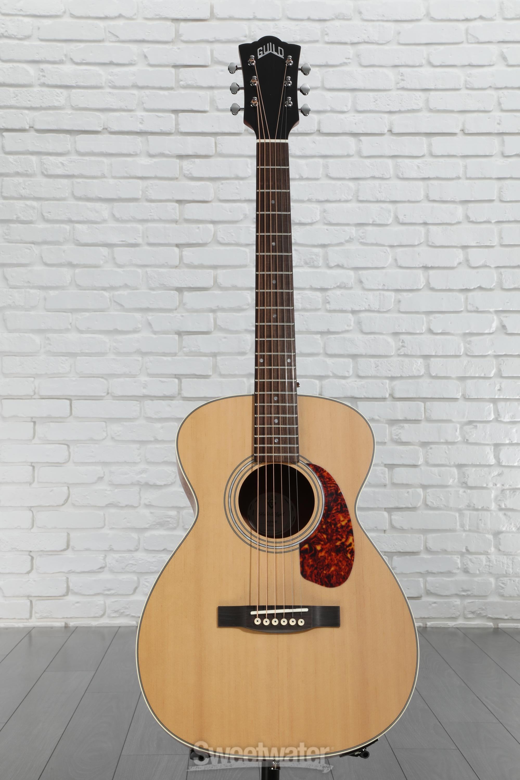 Guildギルド M-240E アコースティックエレクトリックギター Amazon.com: Guild Guitars M-240E Small Body Acoustic Guitar