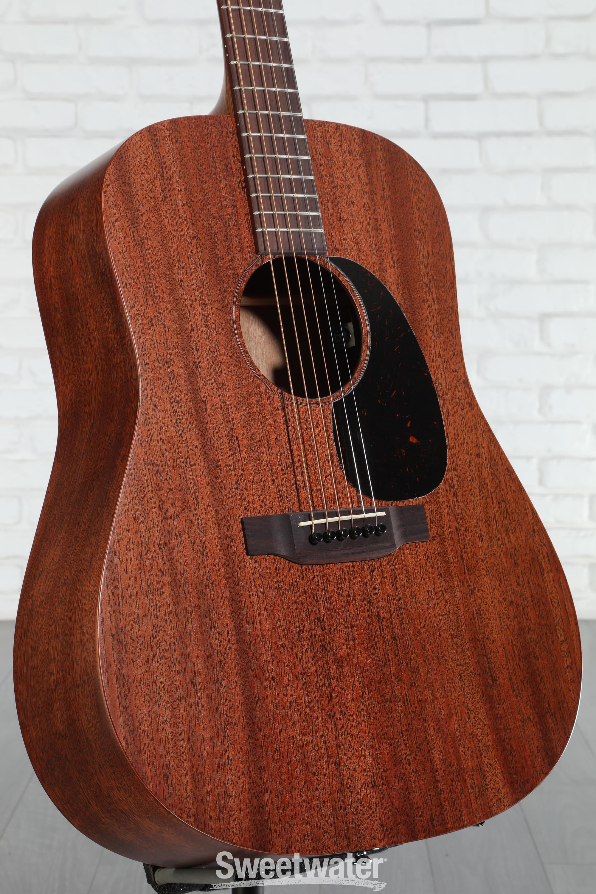 Martin D-15 アコースティックギター Amazon.com: Martin Guitar D-15M with Gig Bag, Acoustic Guitar for