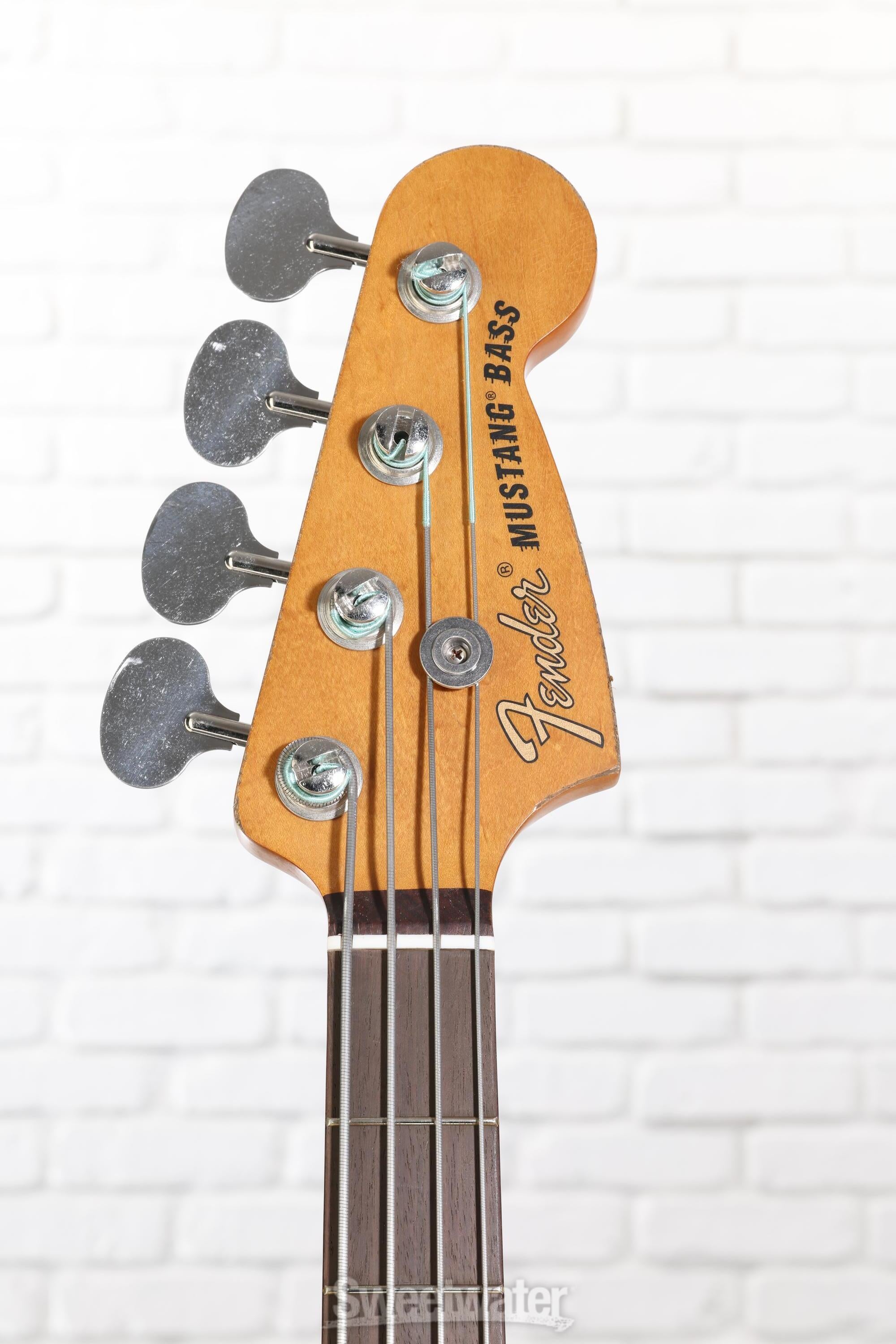 Fender JMJ Road Worn Mustang Bass Guitar - Faded Daphne Blue