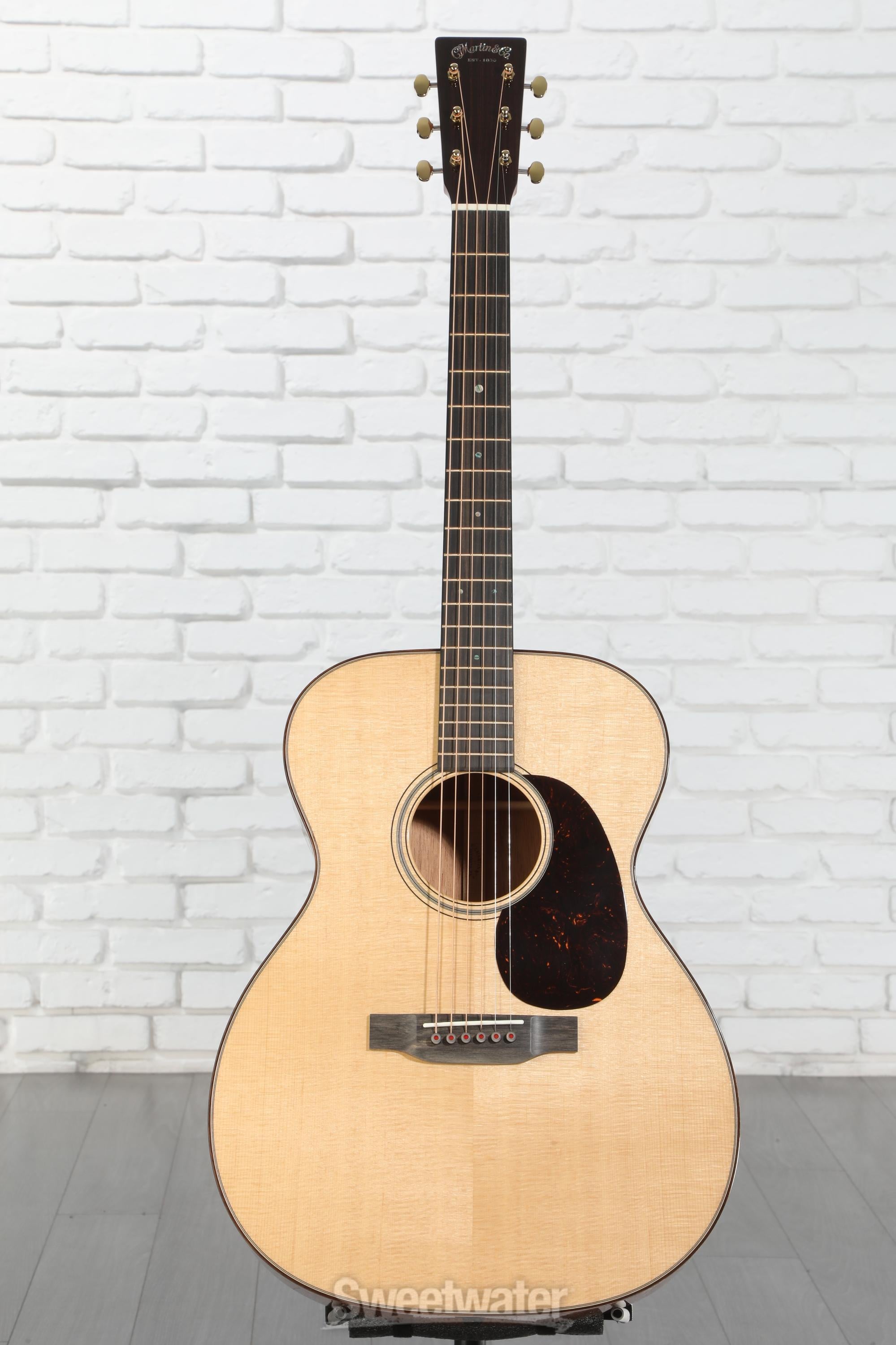 Martin 000-18 Modern Deluxe Acoustic Guitar - Natural