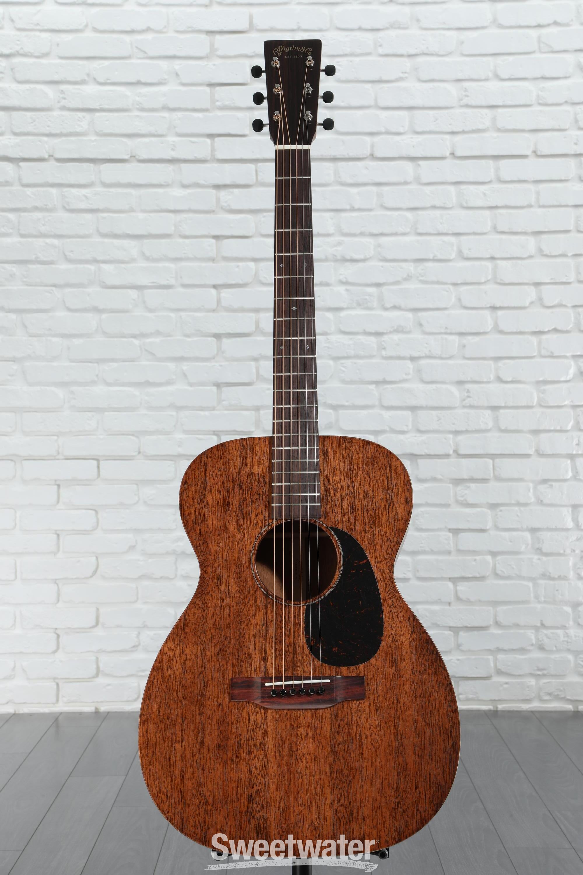 Martin 00-15M Acoustic Guitar - Satin Natural Mahogany