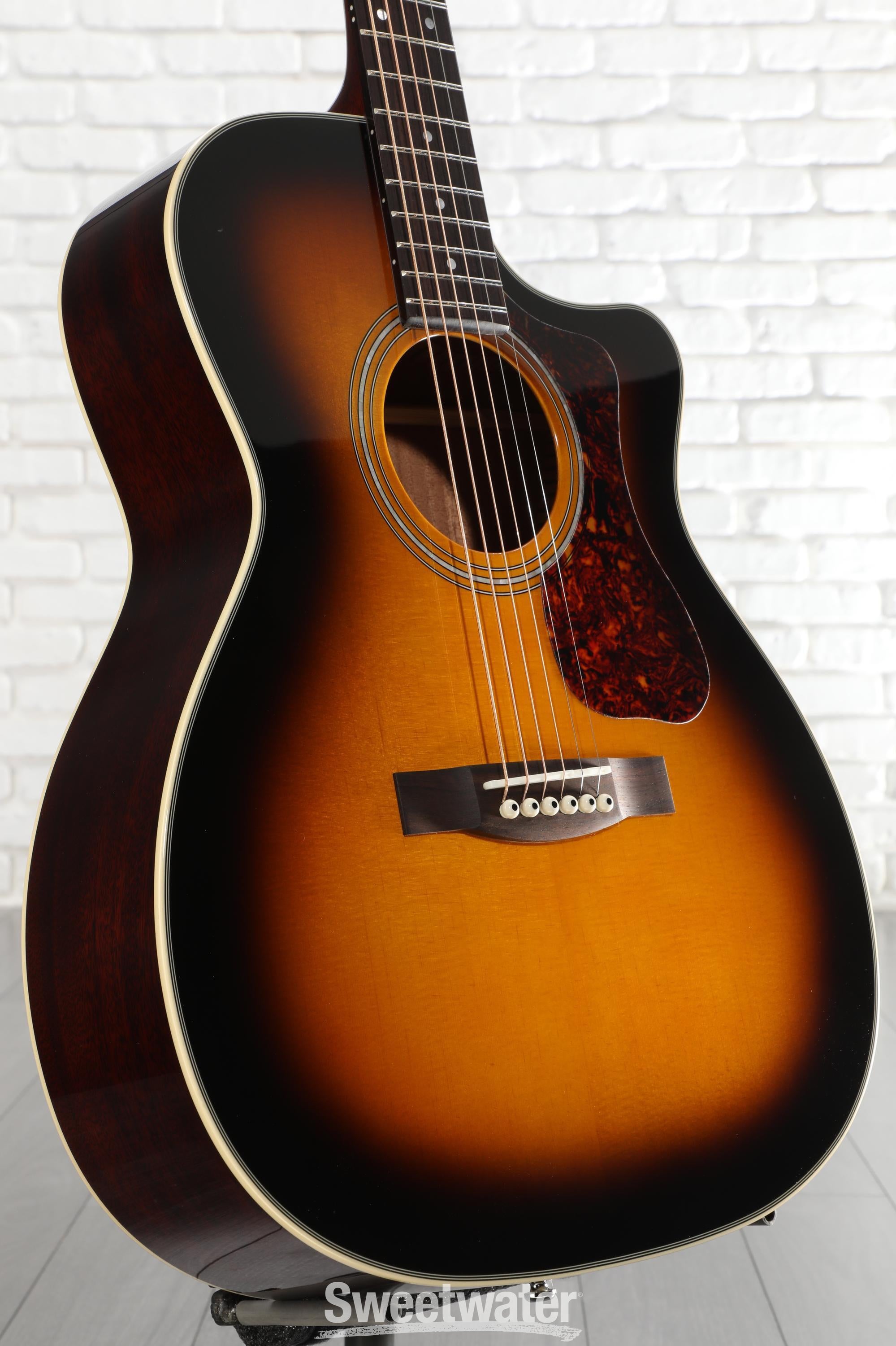 Guild OM-140CE Orchestra Acoustic-Electric Guitar - Antique Burst