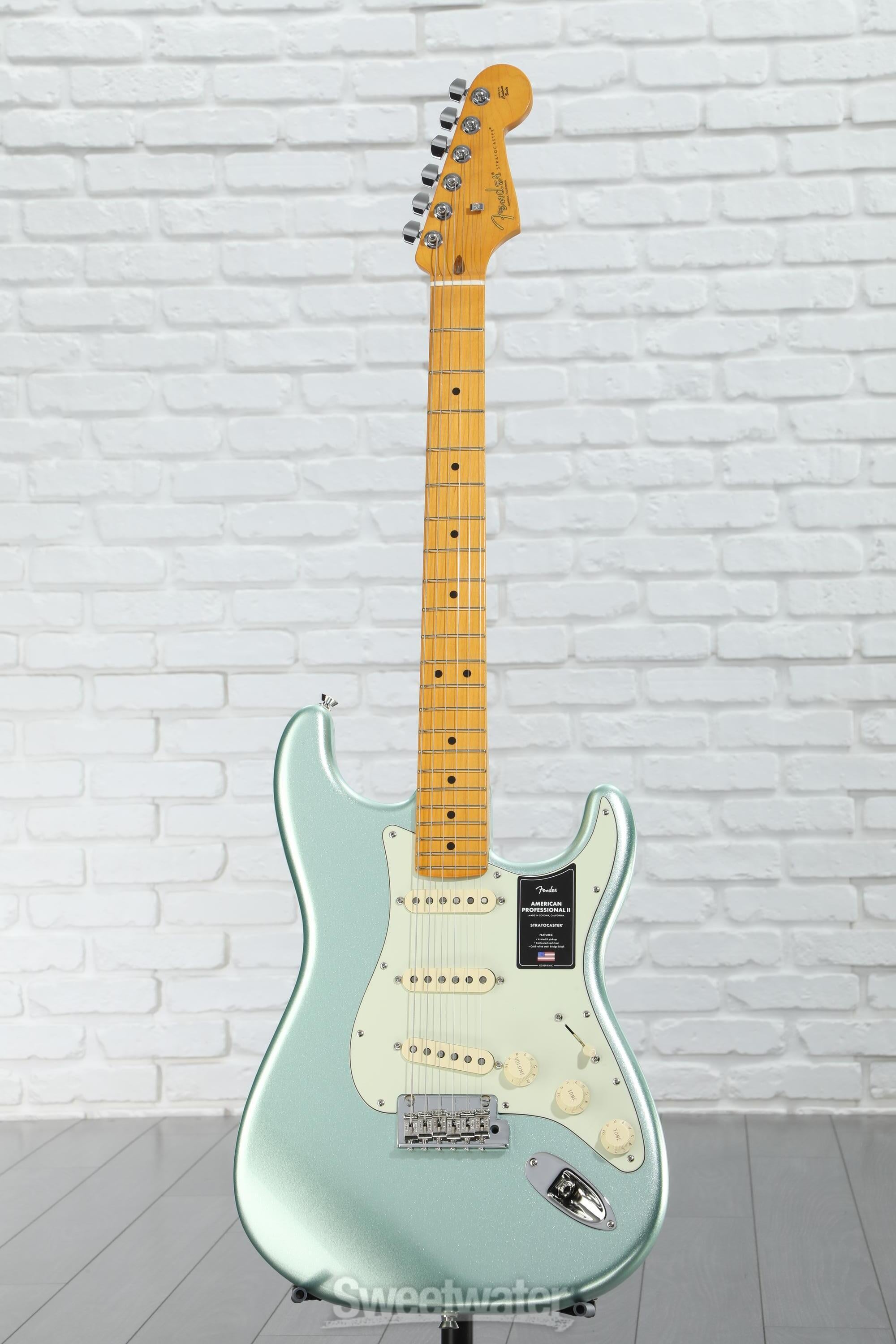 ギター American Professional Stratocaster Fender American Professional II Stratocaster - Mystic Surf Green