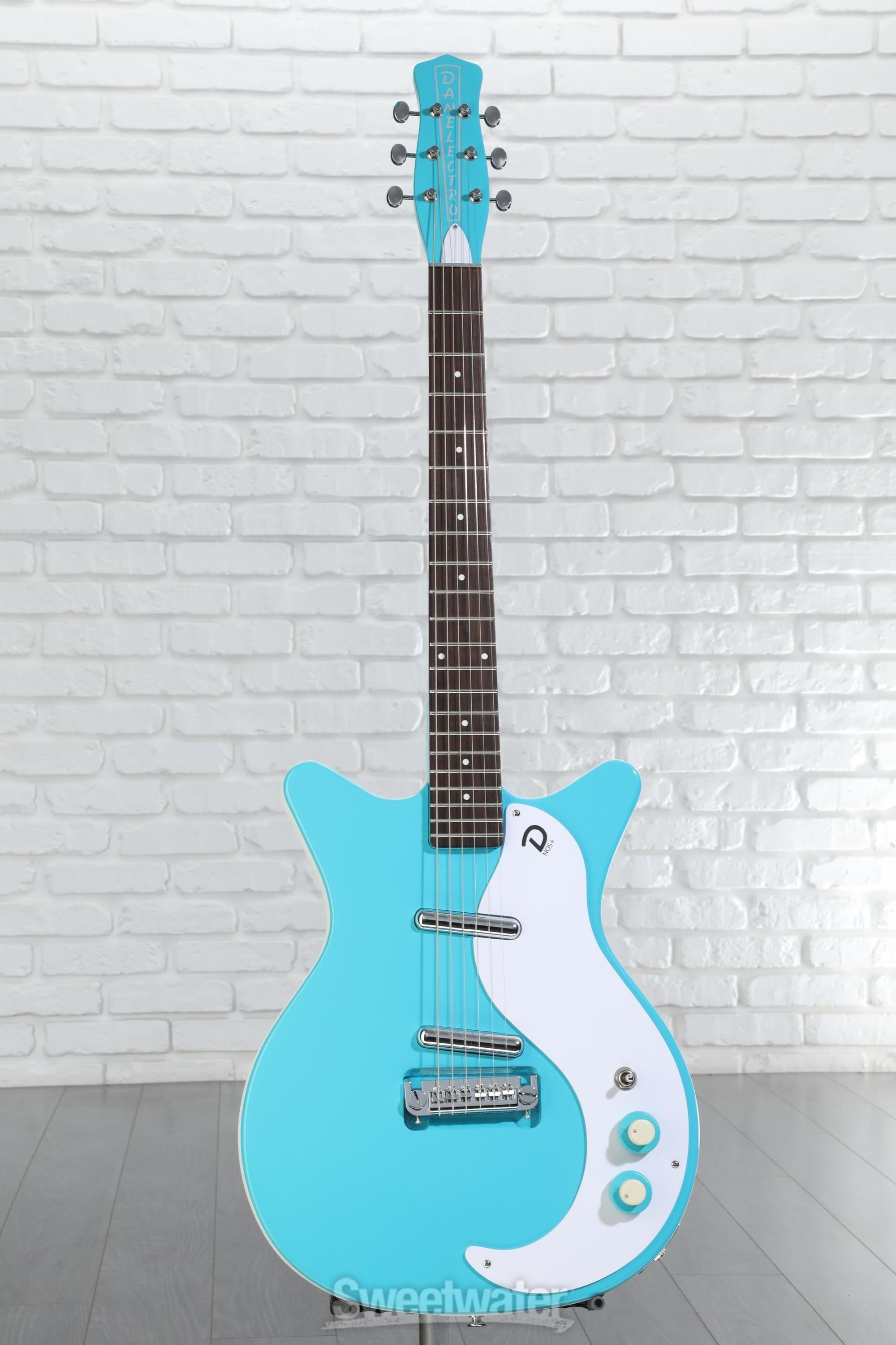 Amazon.com: Danelectro '59M NOS+ Electric Guitar - Red