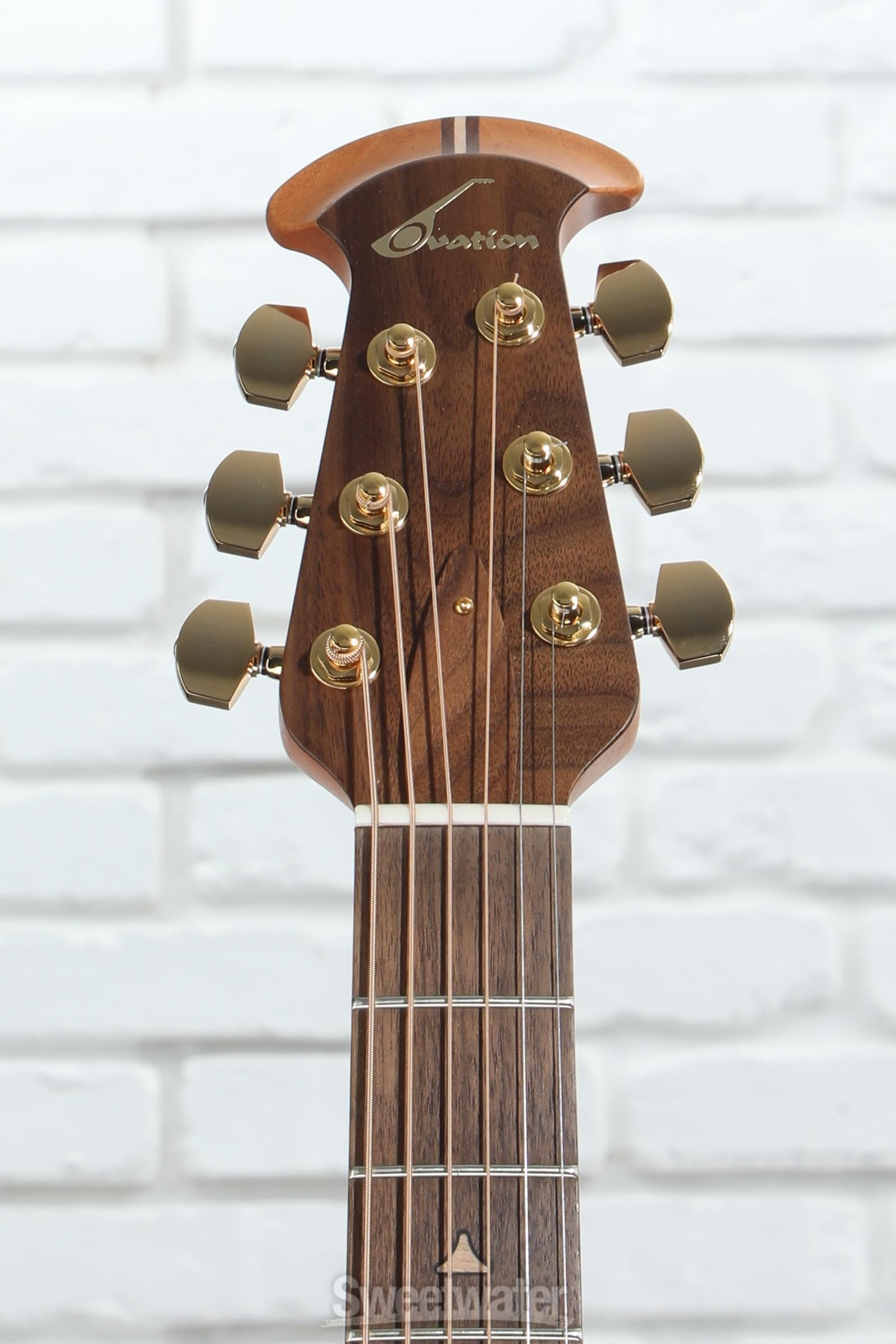 オベーションUSA Elite Ovation USA Elite Deep Cutaway E-Acoustic Guitar - Natural