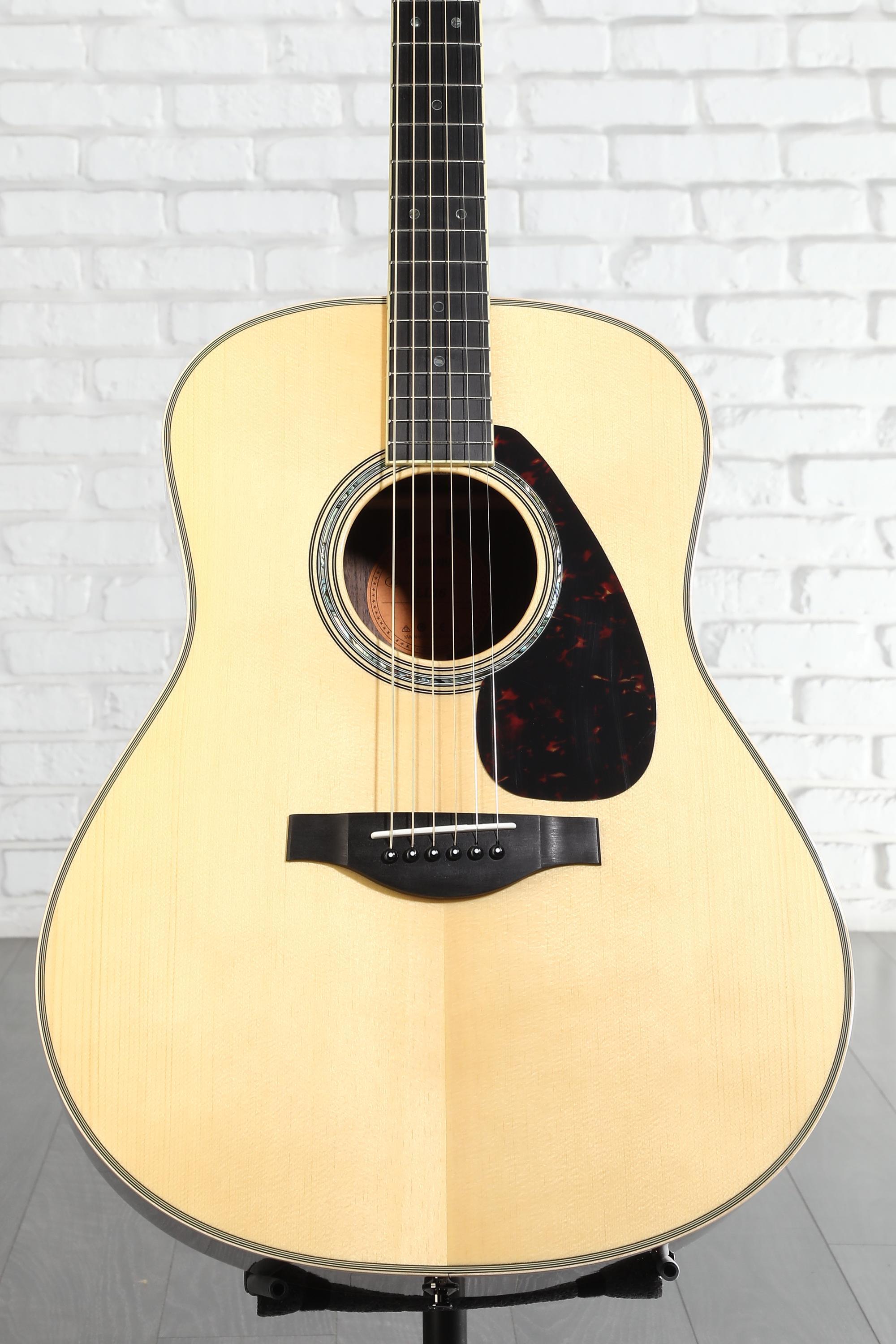Yamaha LL16 ARE Original Jumbo Acoustic-electric Guitar - Natural