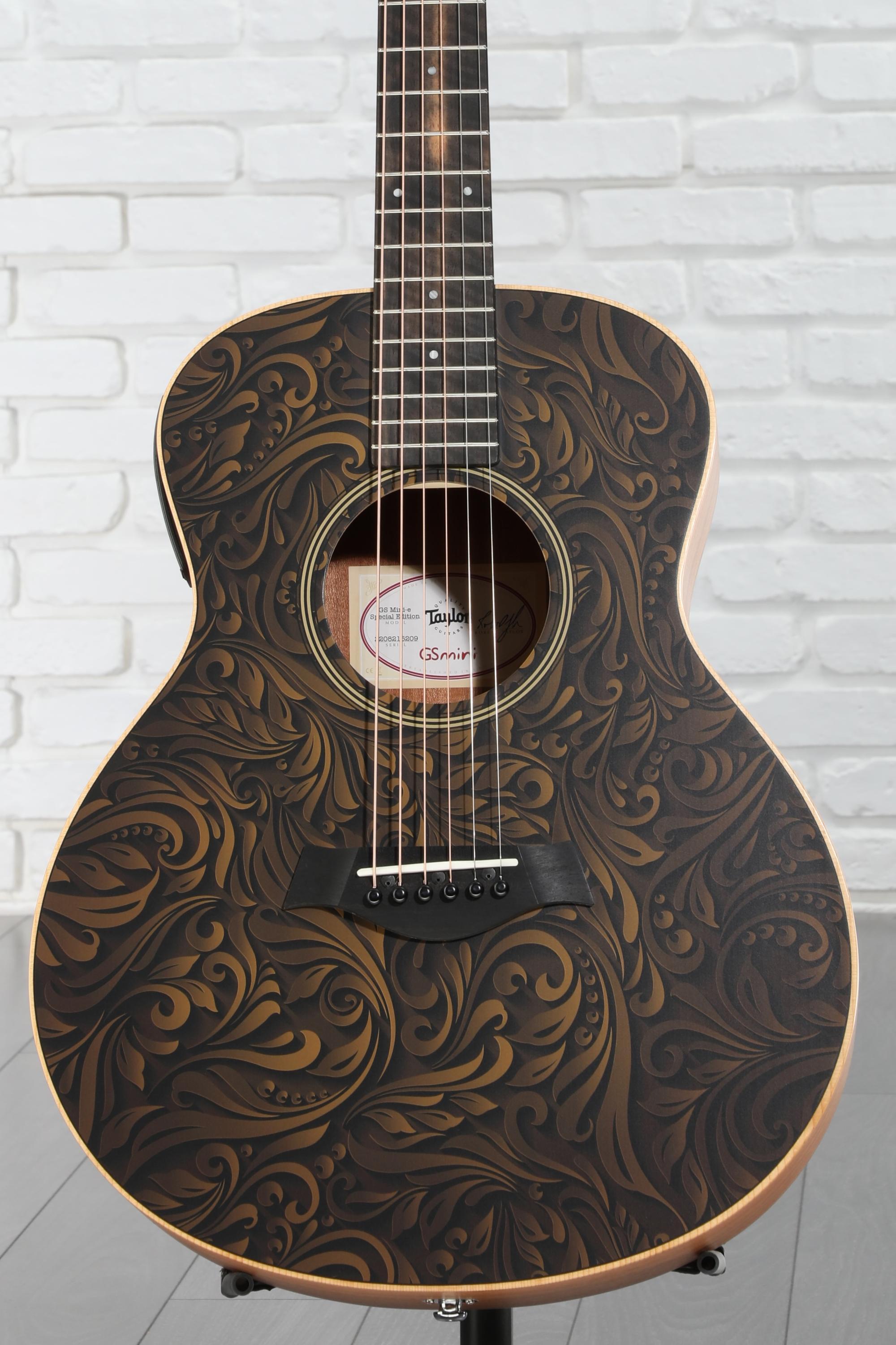 CEBUGI Paisley Pettern Wireless Charging Mouse Pad 15W Fast Gaming Mouse Pad with 14 RGB Led Lighting for Gaming, MacBook, PC, Laptop, Desk|31並行輸入 Paisley Floral Garland Stencil | Annie Sloan US