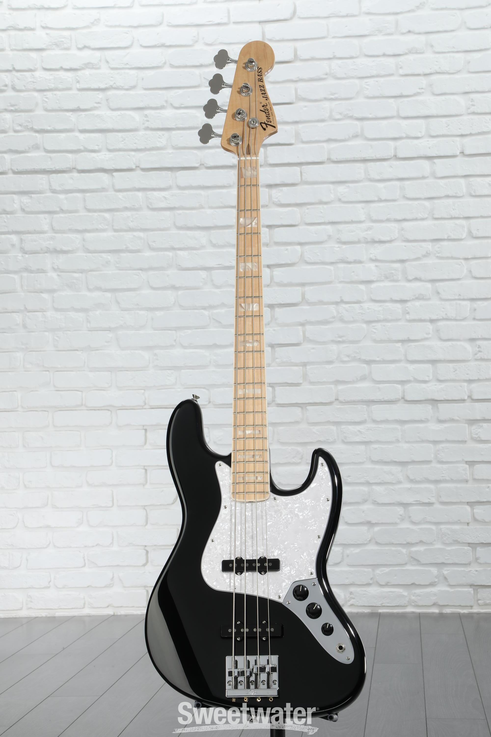 Amazon.com: Fender Player II Jazz Bass - Birch Green with