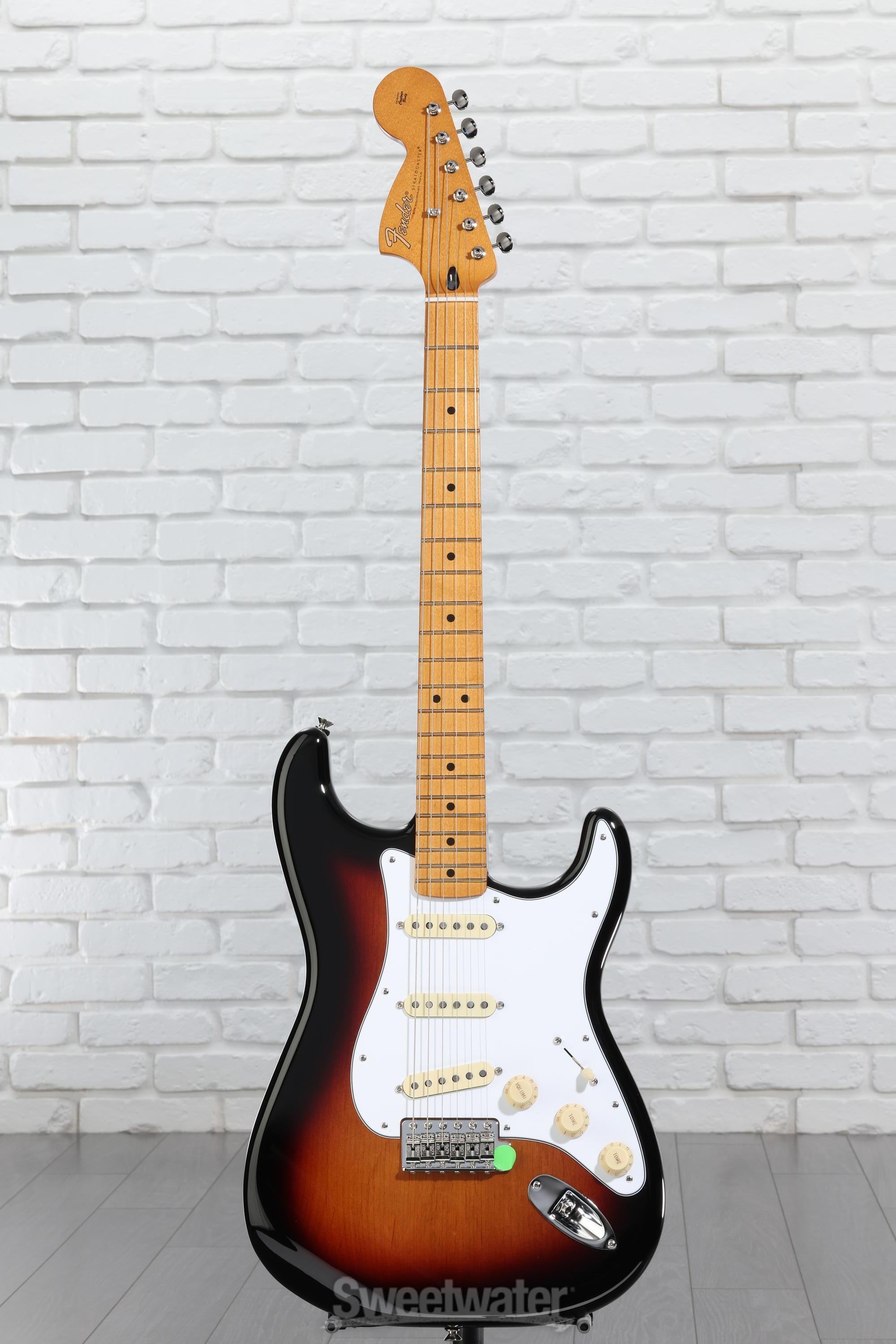 Fender Jimi Hendrix Stratocaster - 3-Tone Sunburst with