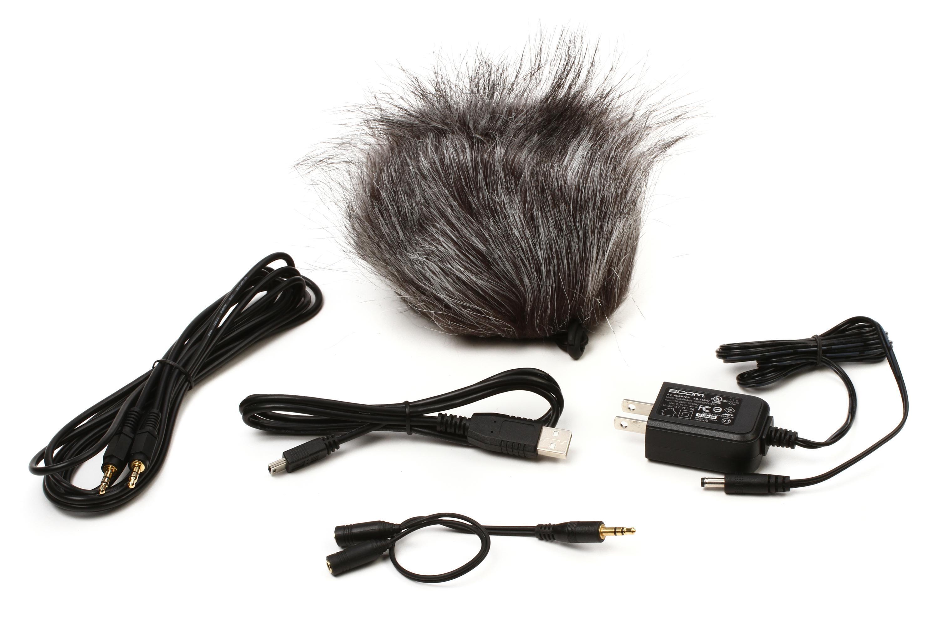 Zoom Q3HD Accessory Package | Sweetwater