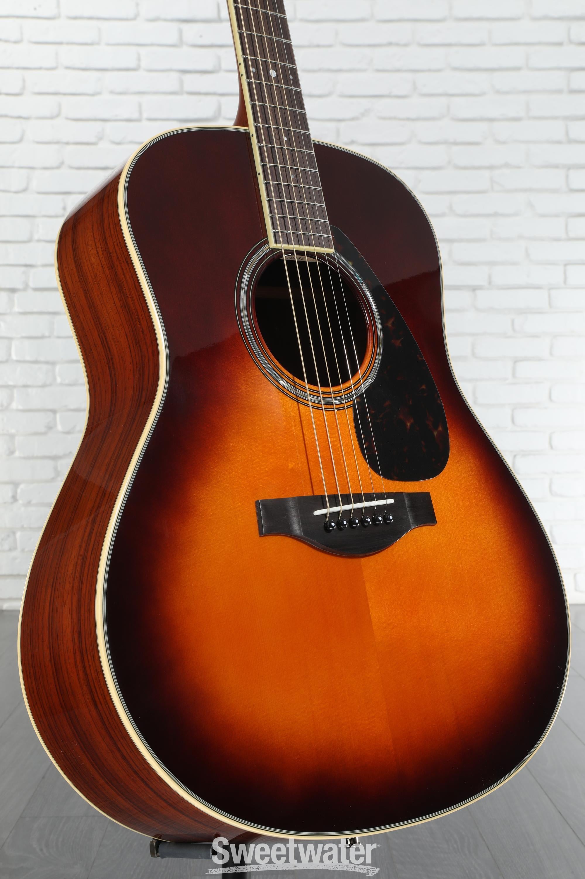 Yamaha LL6 ARE Original Jumbo Acoustic Guitar - Brown