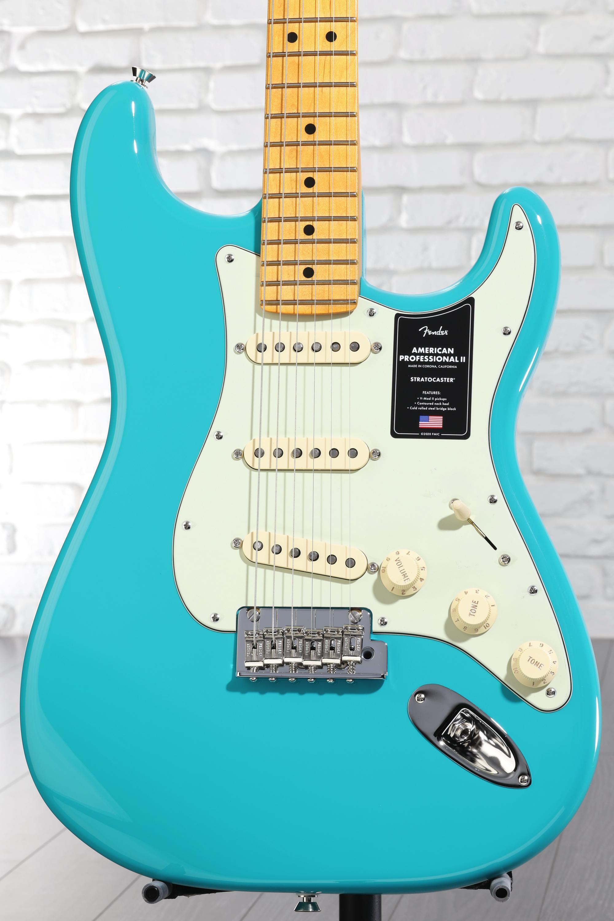Fender American Professional II Stratocaster - Miami Blue