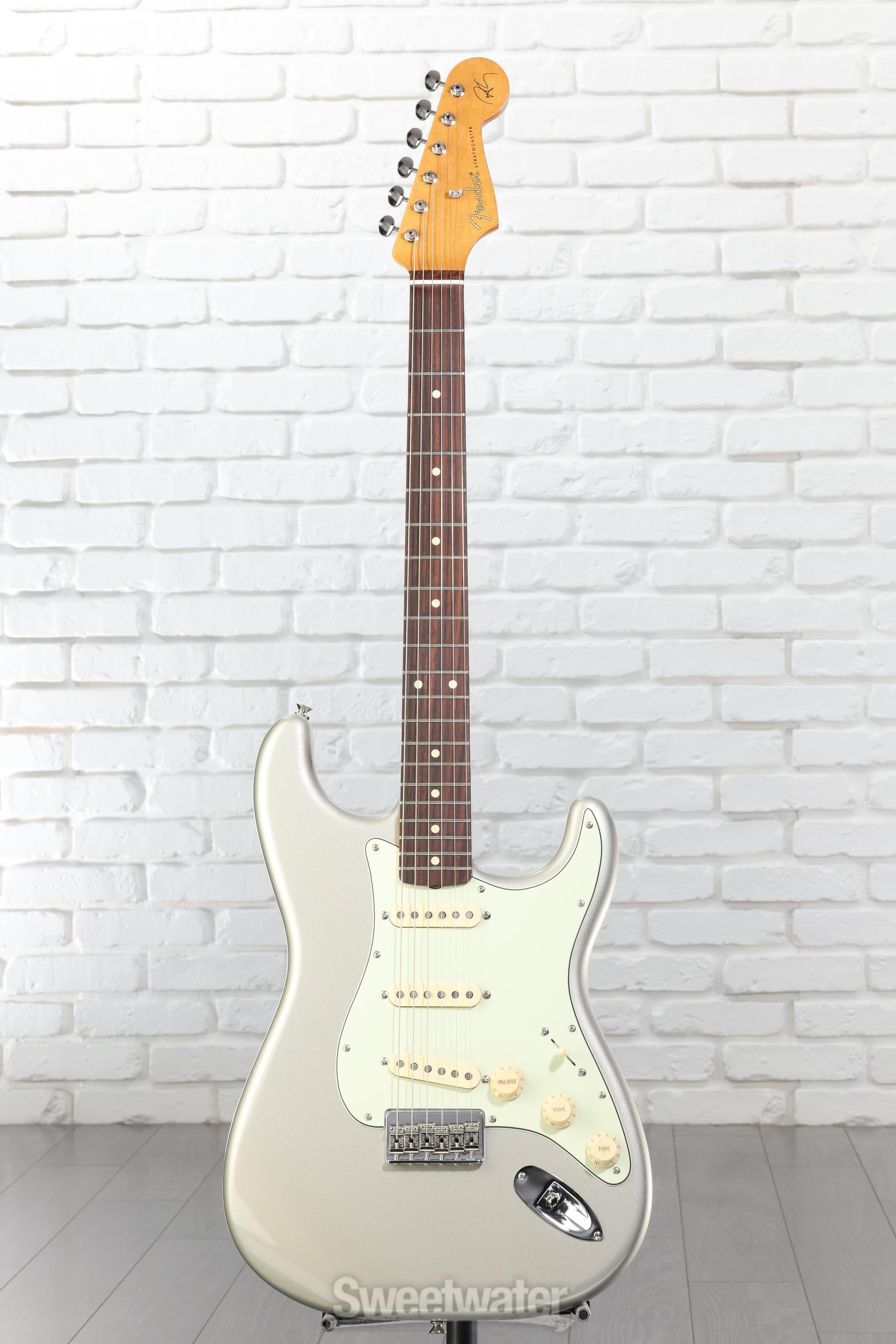 Fender Robert Cray Standard Stratocaster Electric Guitar - Inca