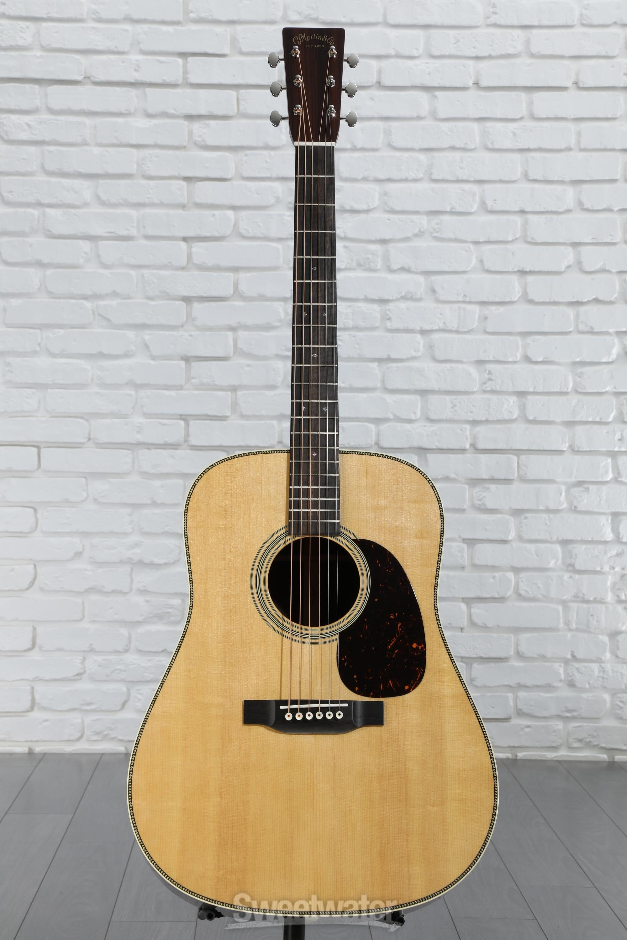 マーチン　HD-28 Martin 2024 HD-28 Standard Dreadnought Acoustic Guitar