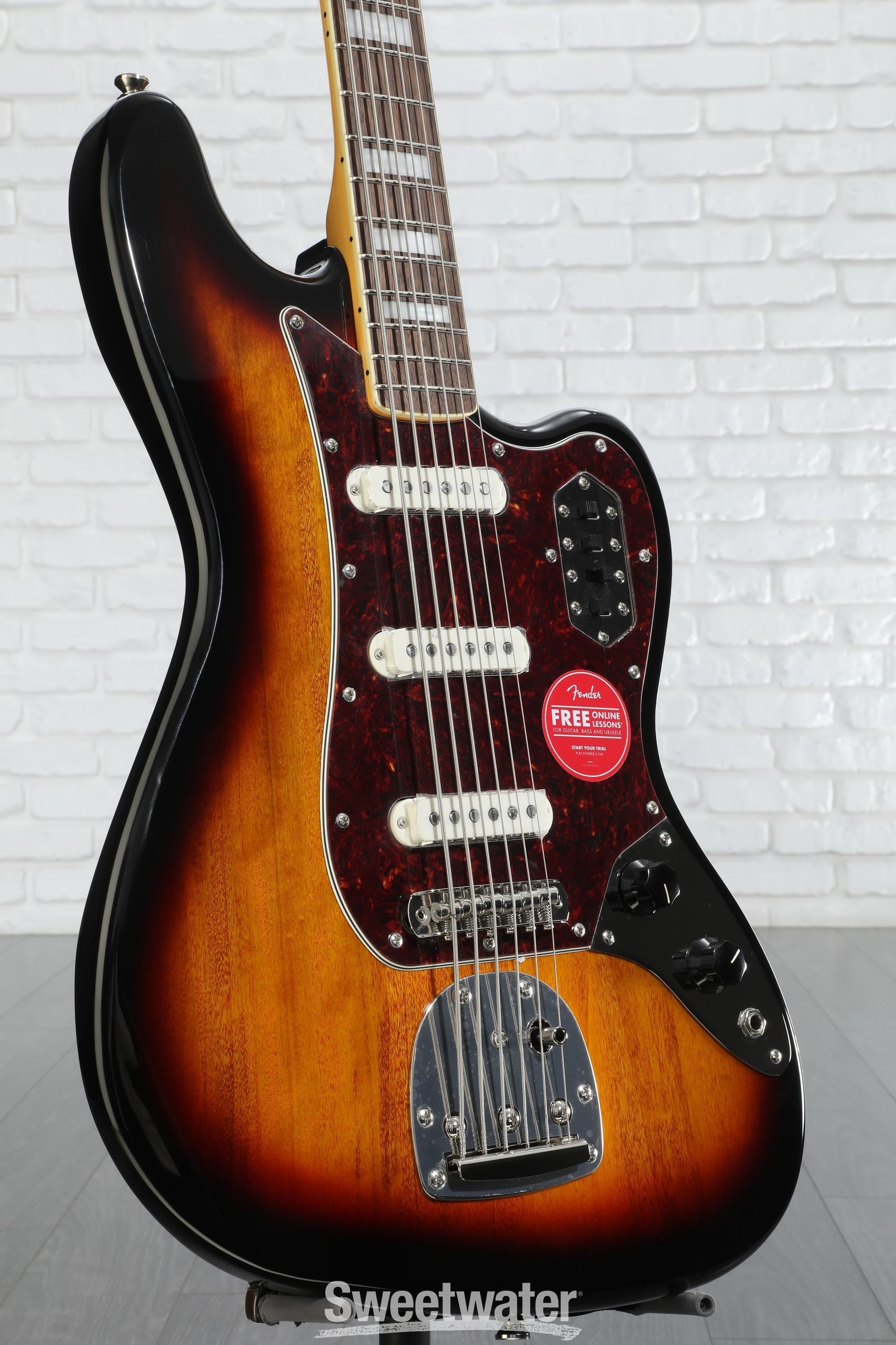 Squier Classic Vibe Bass VI - 3-Tone Sunburst