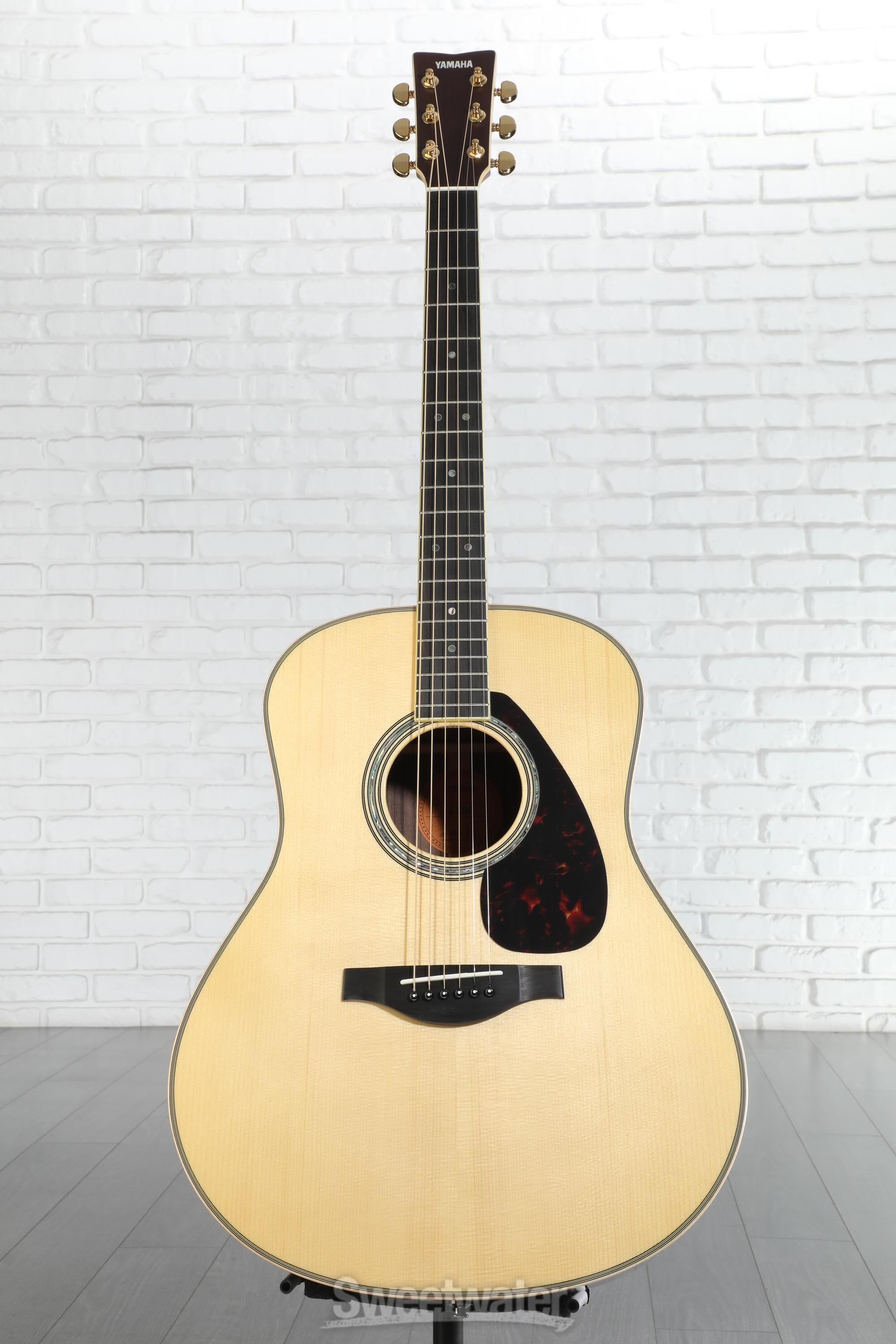 Yamaha LL16 ARE Original Jumbo Acoustic-electric Guitar - Natural