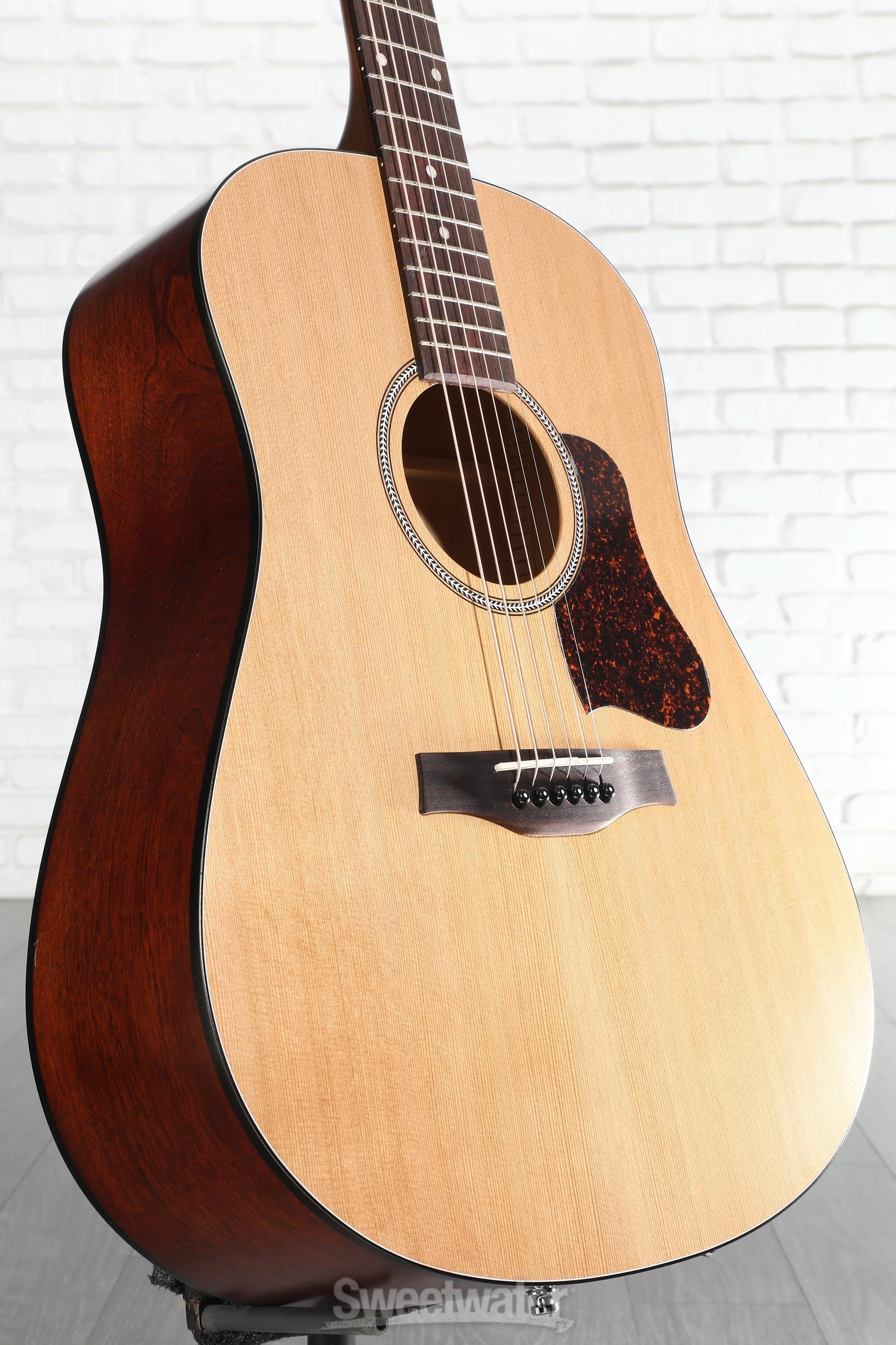 Seagull Guitars S6 Cedar Original Acoustic Guitar - Natural