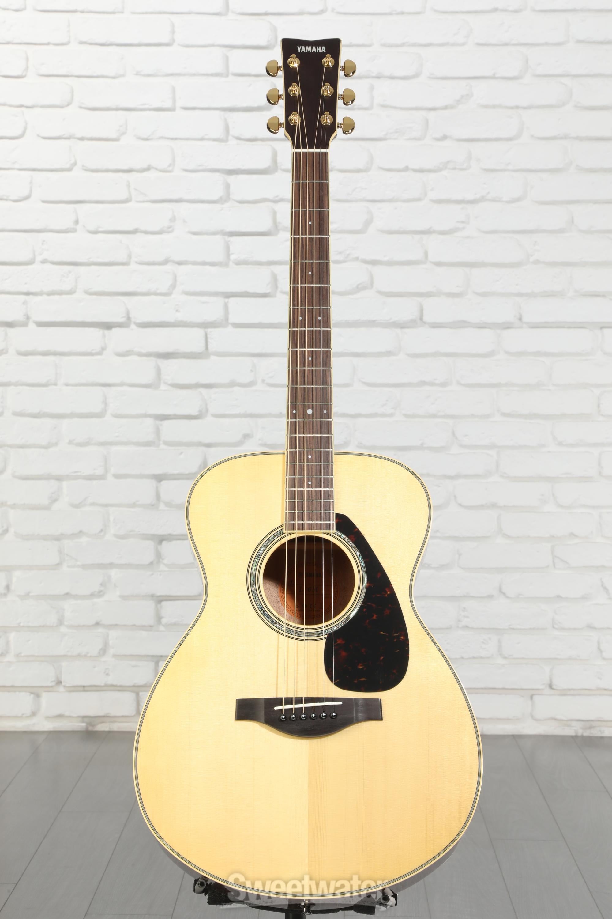 Yamaha LS6M ARE Concert Acoustic Guitar - Natural Reviews | Sweetwater