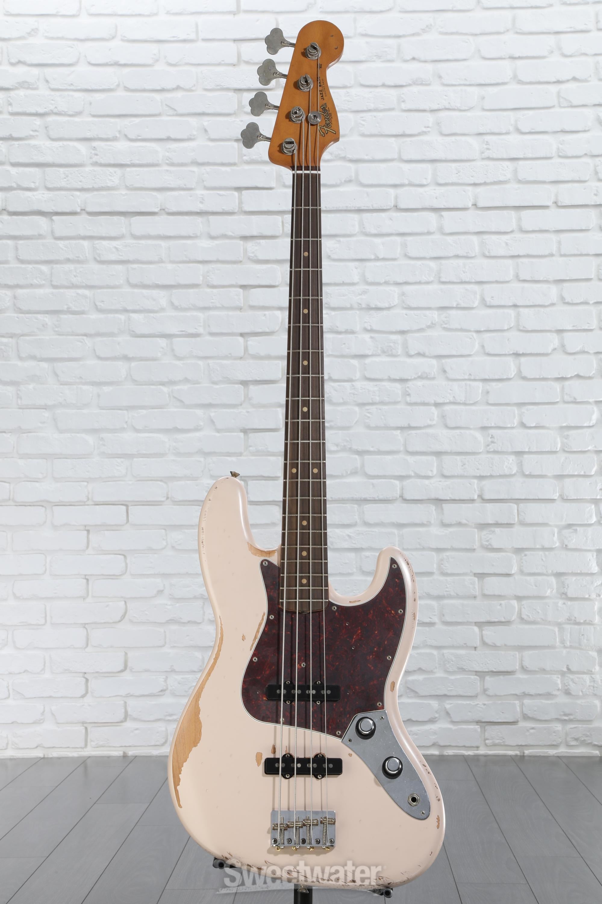 FENDER フェンダー Flea JazzBass Road Worn Fender Flea Signature Road Worn Jazz Bass | Music & Arts