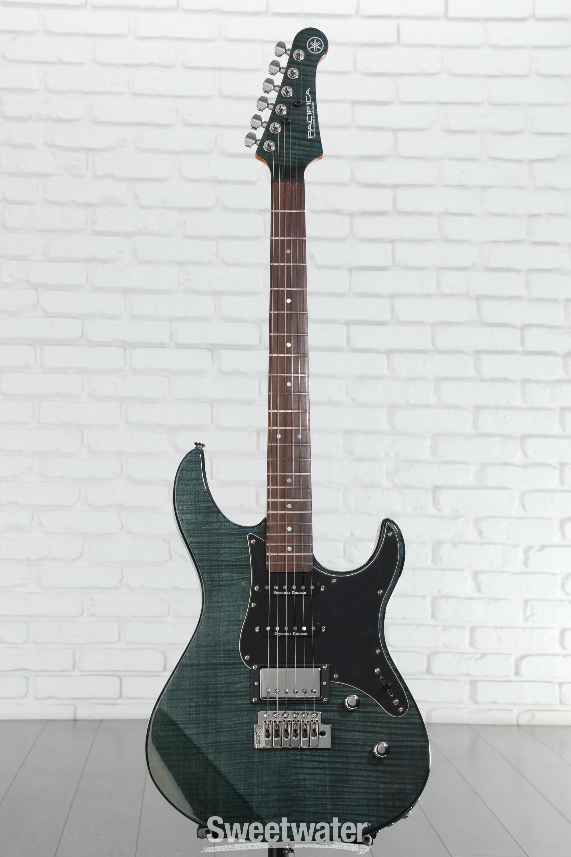 Yamaha Pacifica PAC612VIIFM Electric Guitar - Indigo Blue