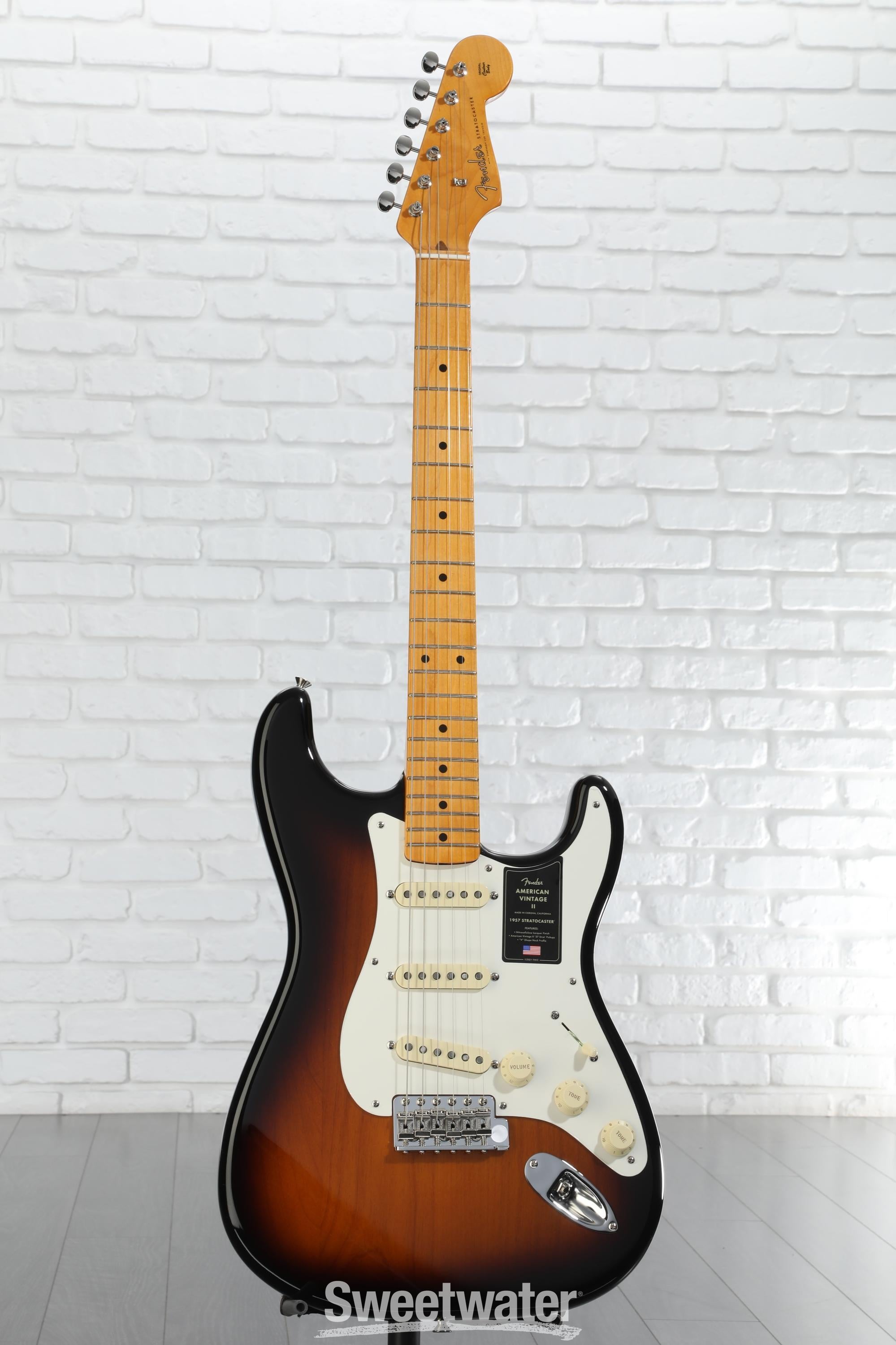 Fender American Vintage '57 Stratocaster - Black | Sweetwater