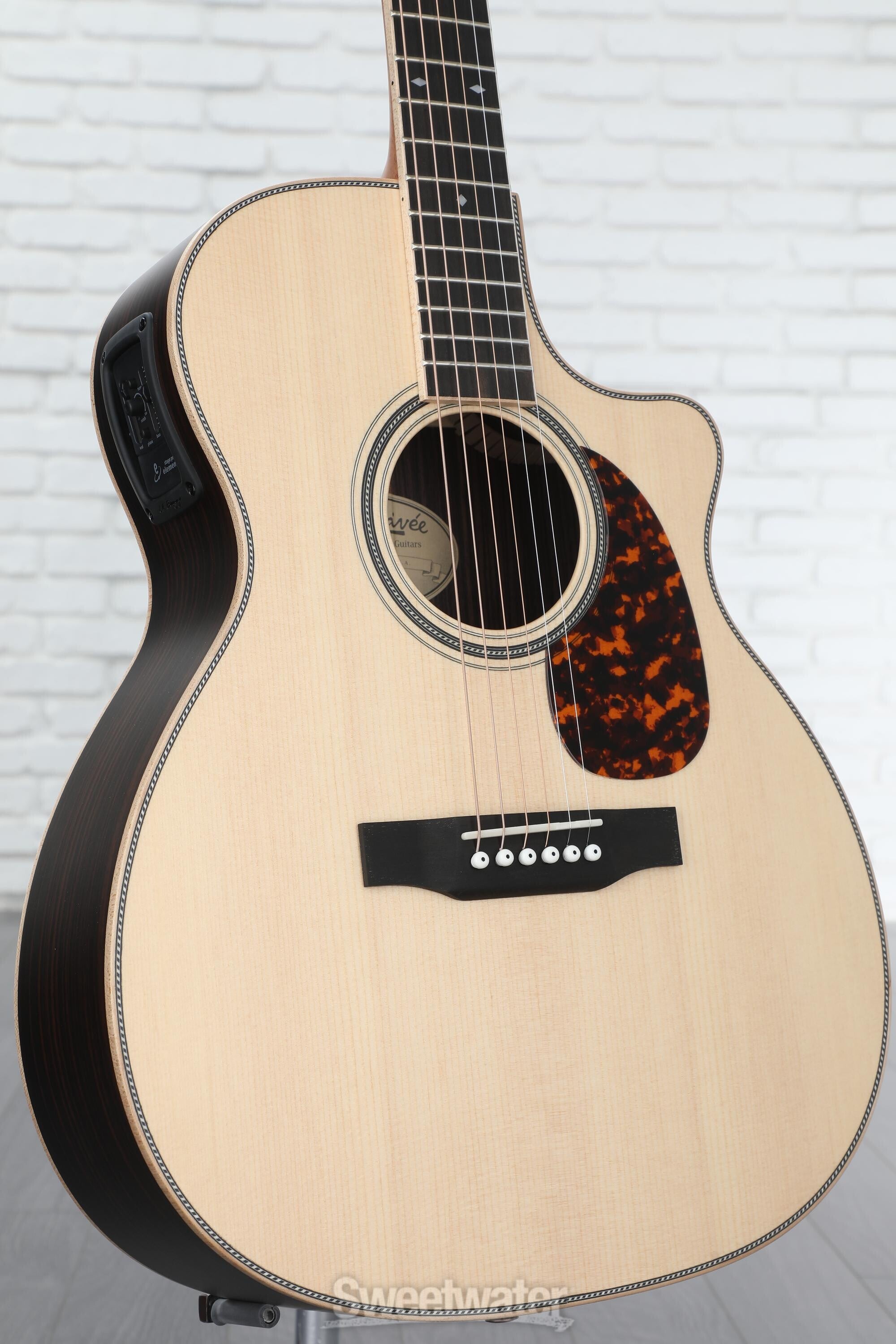 Photo of Larrivee OMV-40RE Legacy Series Acoustic-electric Guitar - Natural