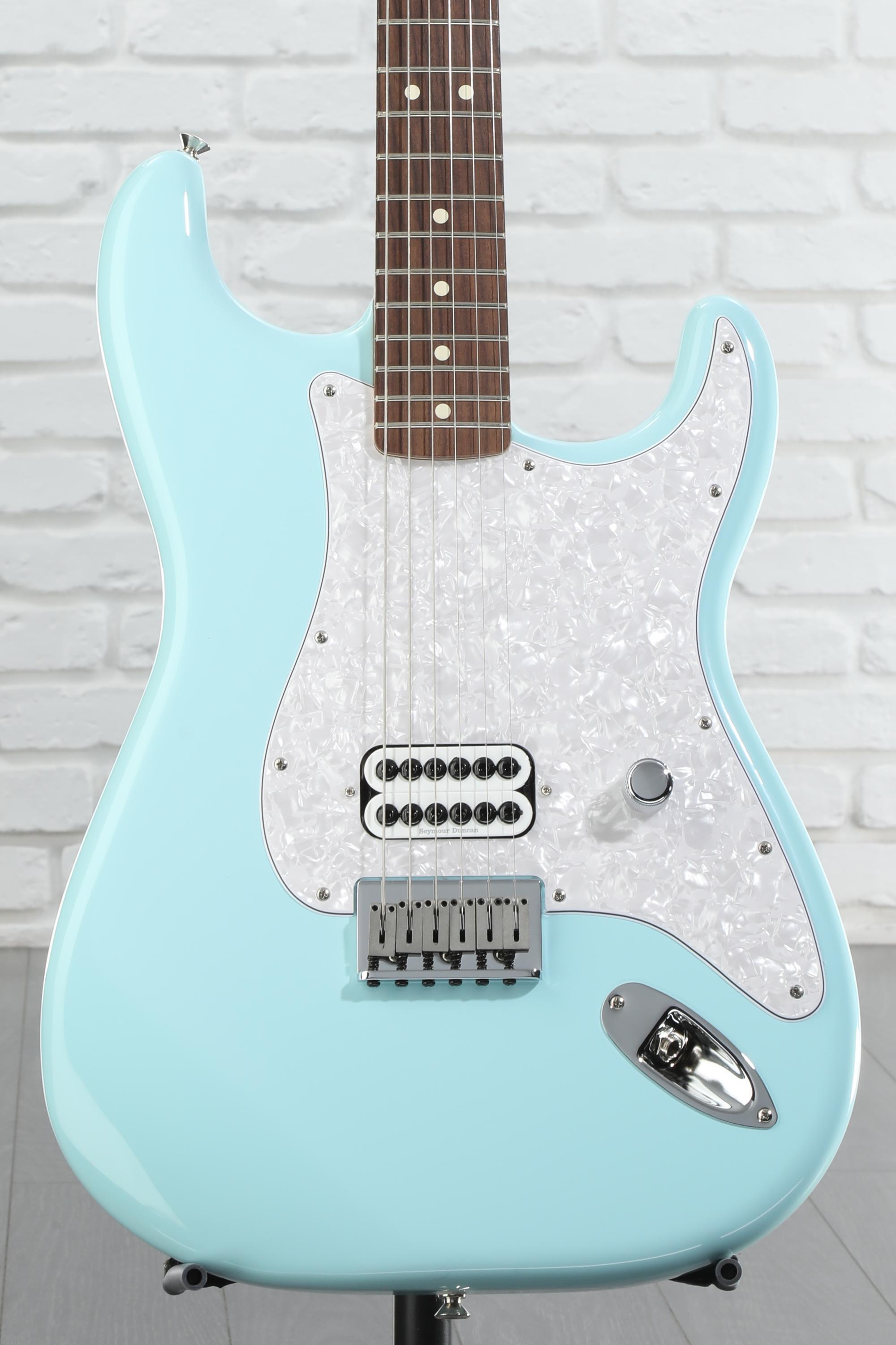 ギター Fender Tom Delonge Stratocaster Amazon.com: Fender Tom DeLonge Stratocaster Electric Guitar