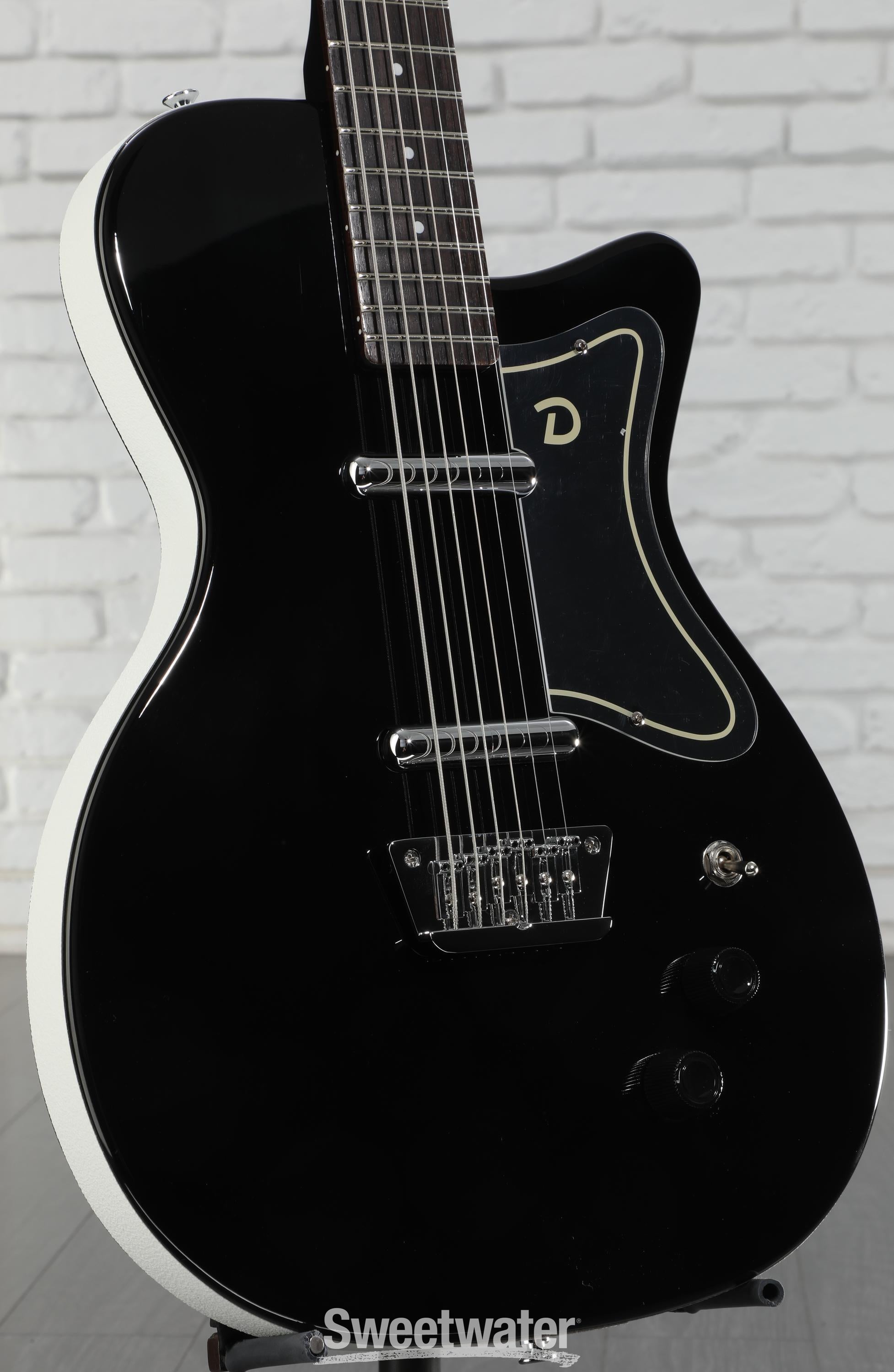 ギター Danelectro / Black Licorice octave dis Bargain Bin Gems - Danelectro Black Liquorice - YouTube