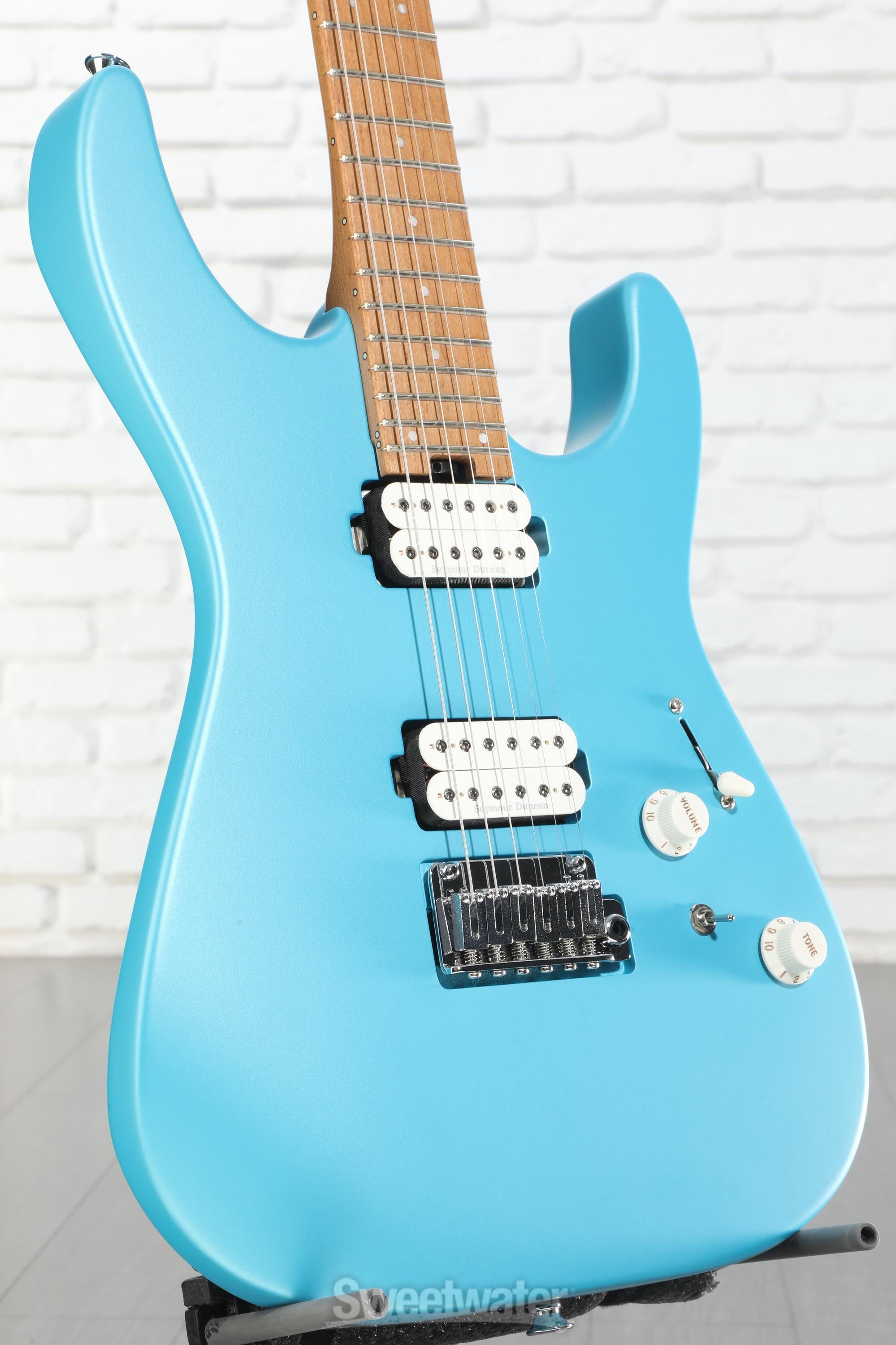 ほぼ新品CHARVEL Pro-Mod DK24 HH 2PT Blue Charvel Pro-Mod DK24 HH 2PT Electric Guitar - Matte Blue