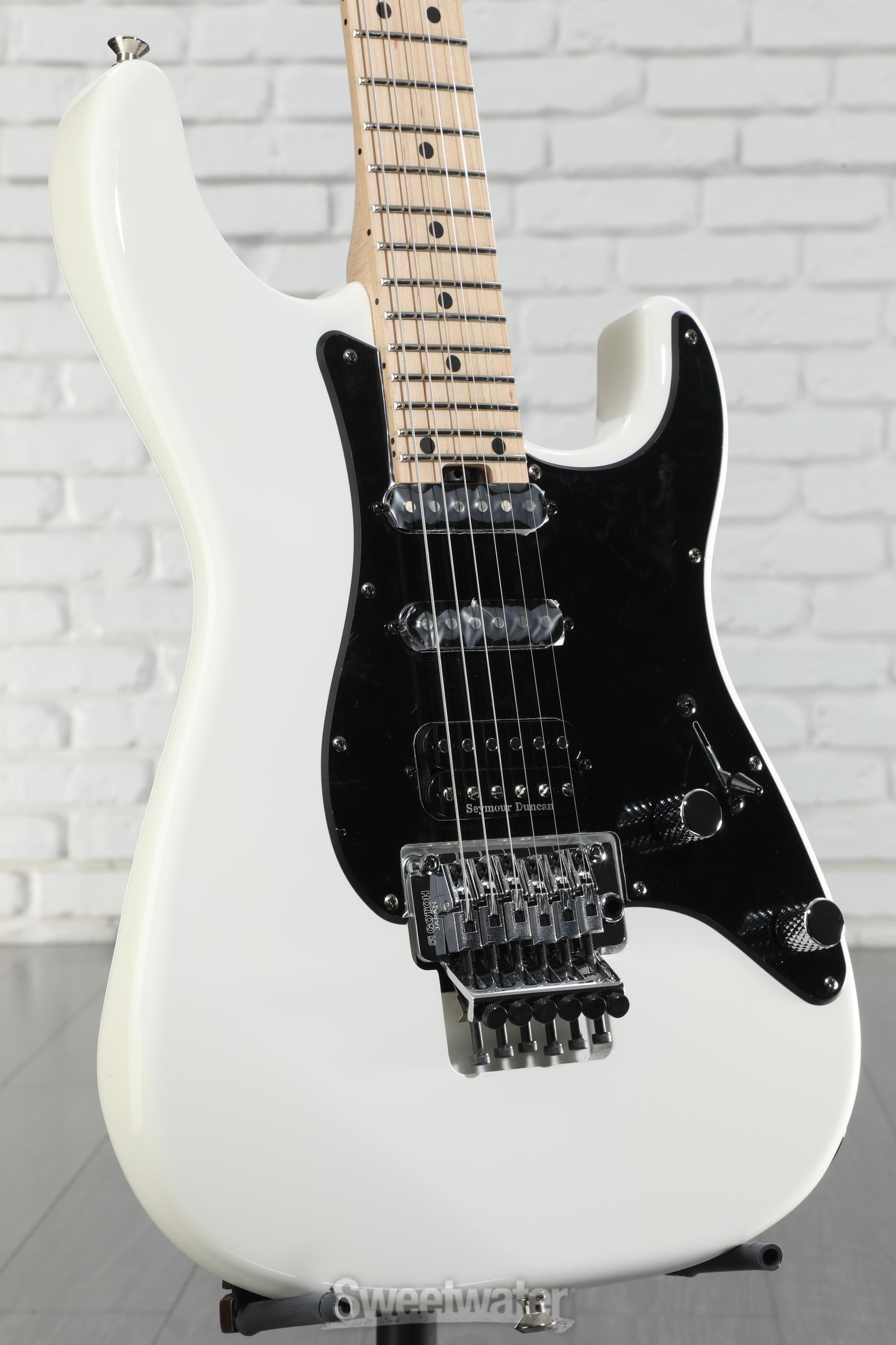 Charvel MJ So-Cal Style 1 HSS FR M Electric Guitar - Snow