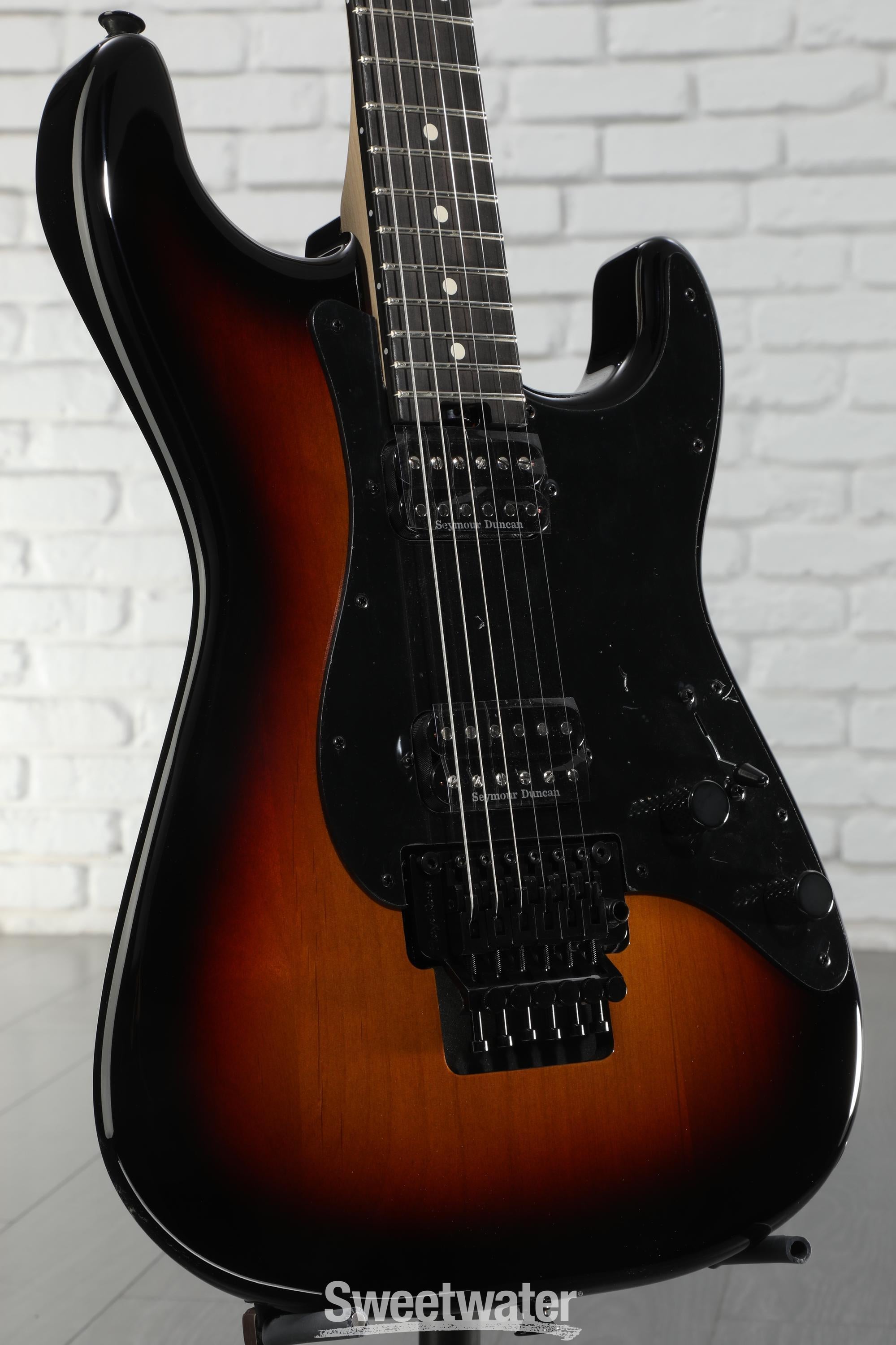 ギター Charvel Pro-Mod So-Cal Style 1 HH FR Charvel Pro-Mod So-Cal Style 1 HH FR Electric Guitar - Gloss