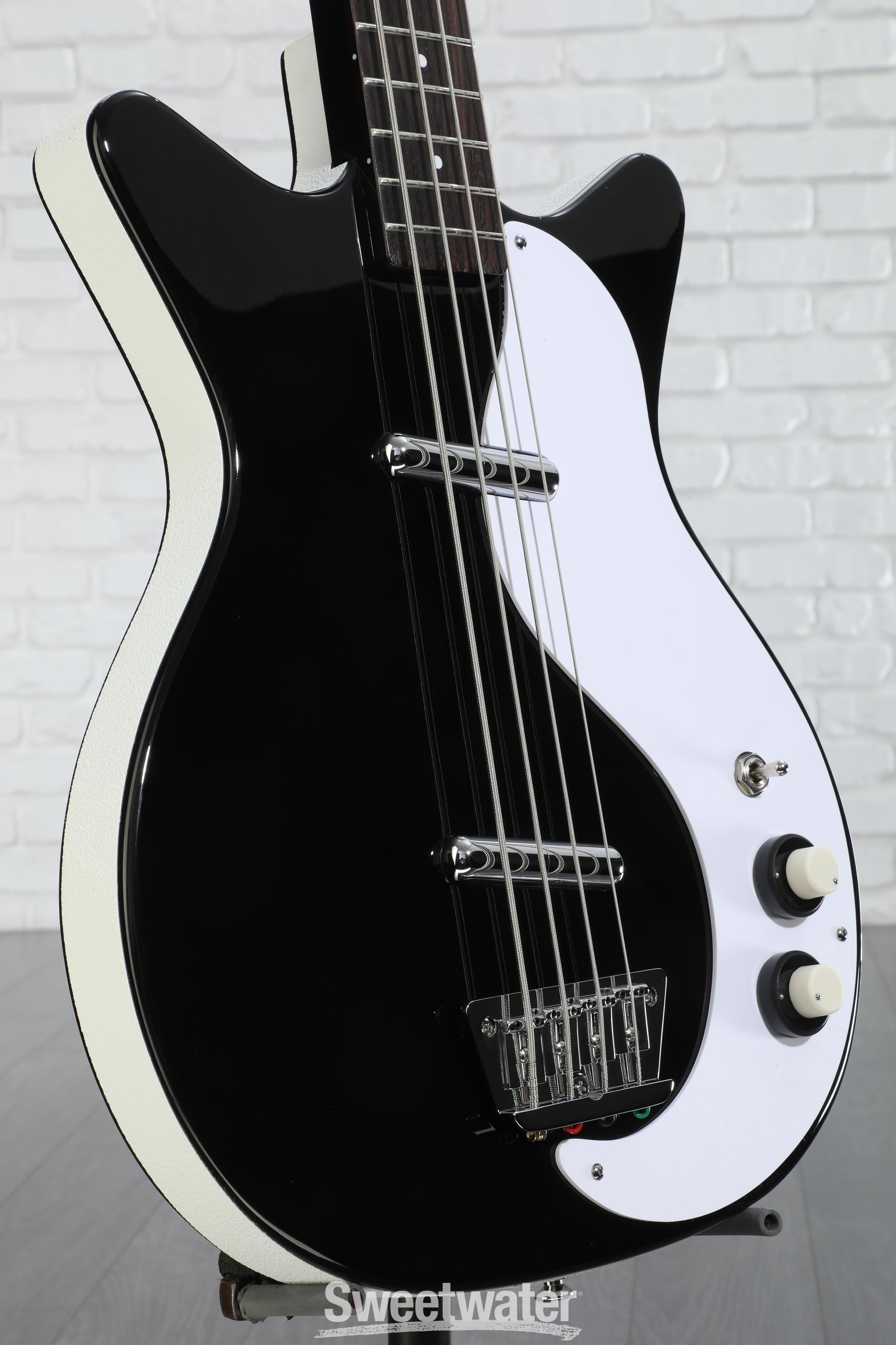 Danelectro '59DC Long Scale Bass - Black | Sweetwater