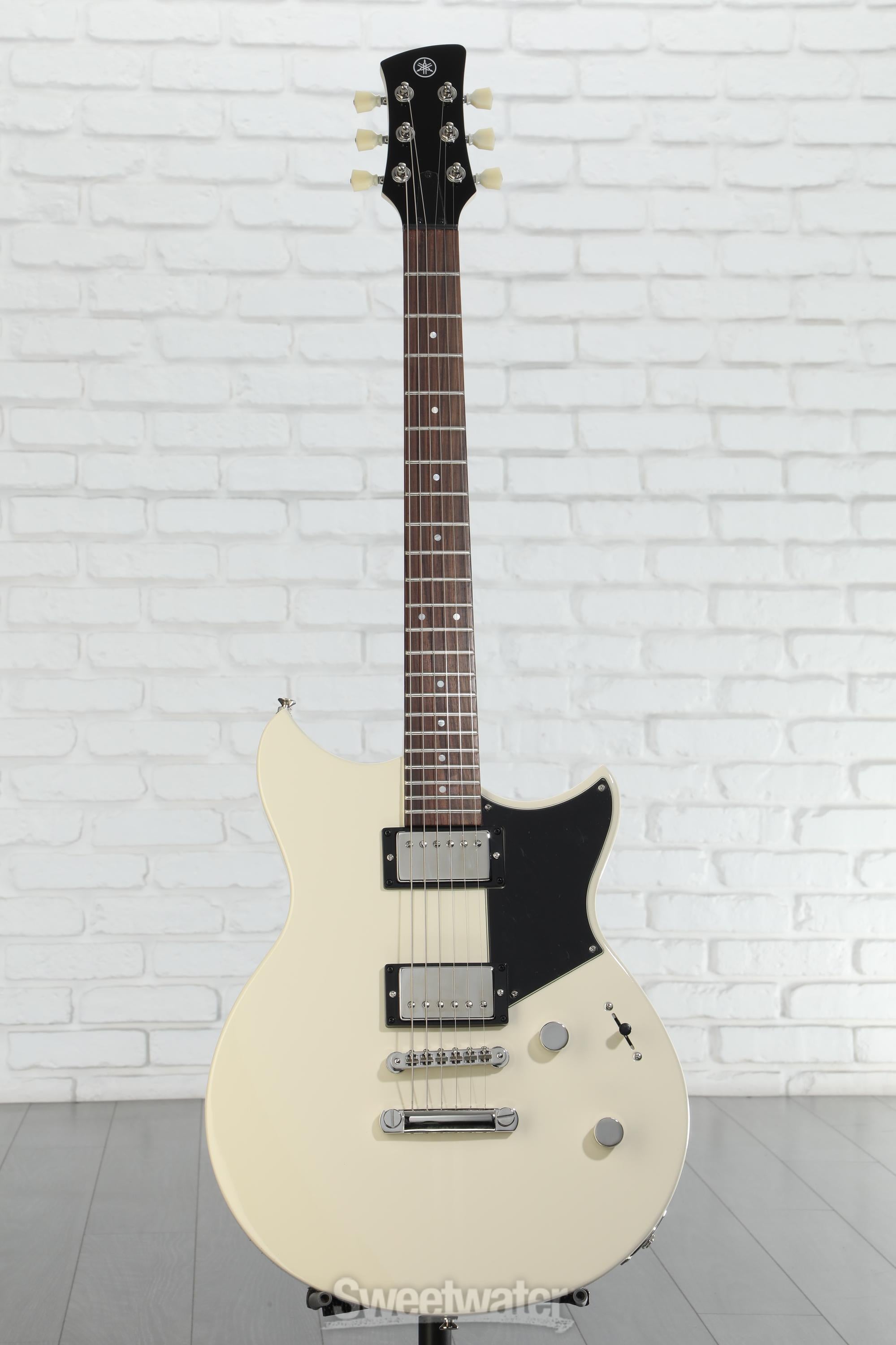 Yamaha Revstar Element RSE20 Electric Guitar - Vintage White