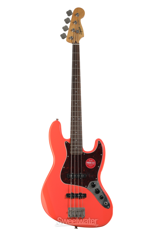 り　Classic Vibe '60s Jazz Bass® Squier Classic Vibe '60s Jazz Bass - Daphne Blue | Sweetwater