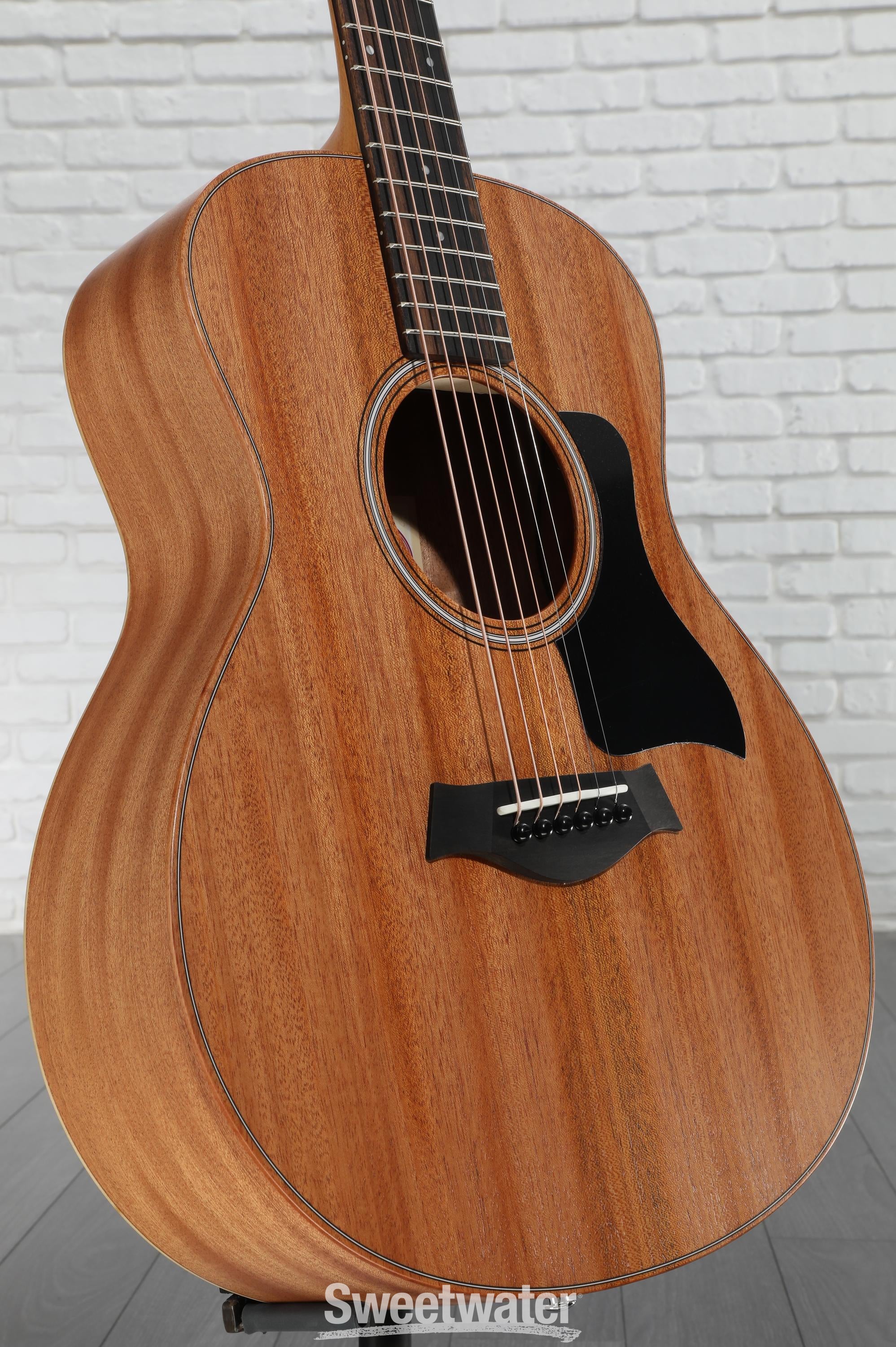 Taylor GS mini テイラー GSミニ マホガニー GS Mini Mahogany Layered Sapele Acoustic Guitar | Taylor Guitars